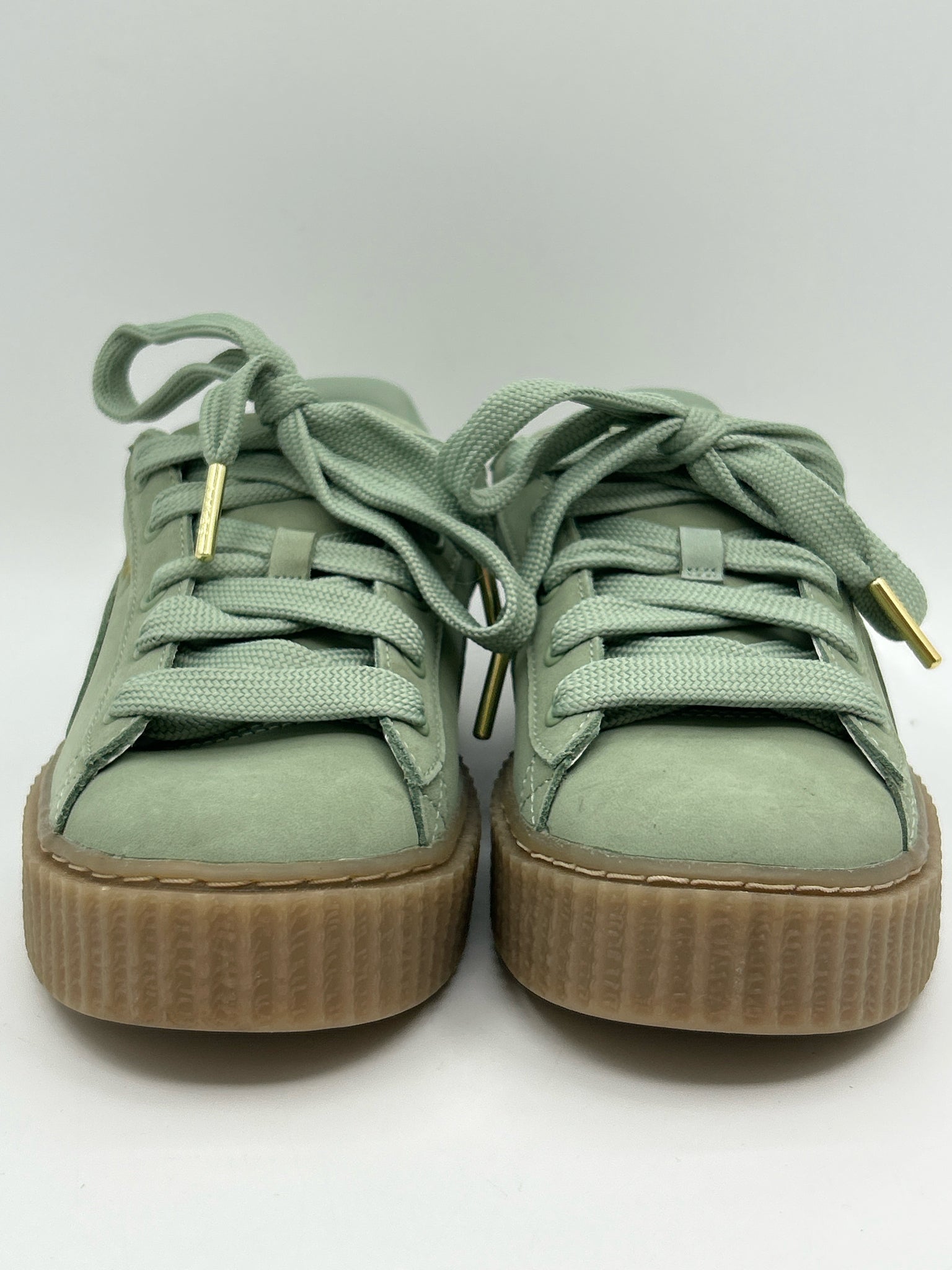 PUMA Size 7 Green Women Sneakers