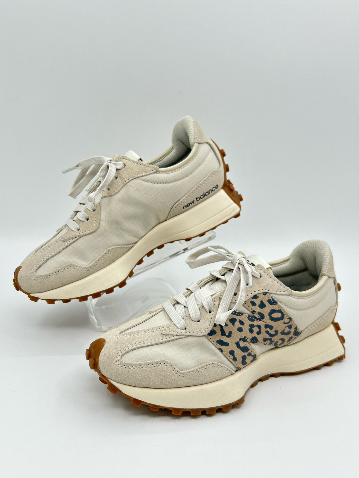 NEW BALANCE Size 6.5 BONE Women Sneakers