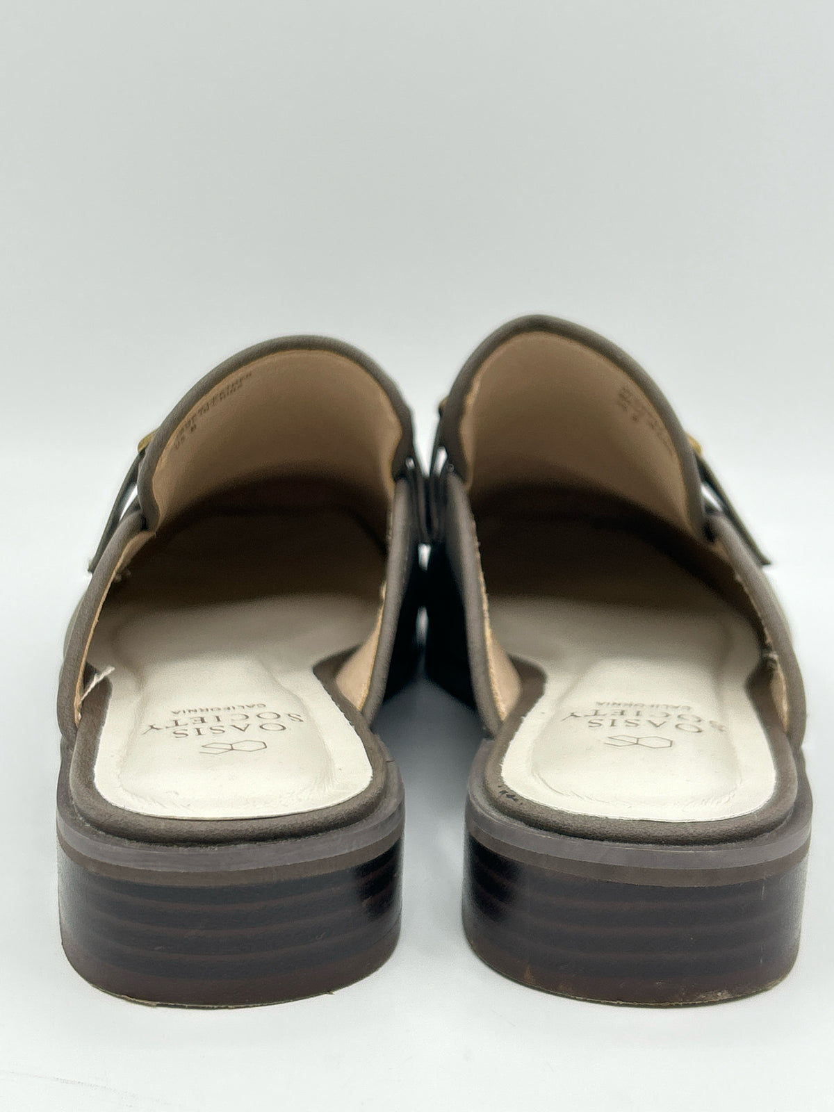 OASIS SOCIETY Size 8 Taupe Women Flats
