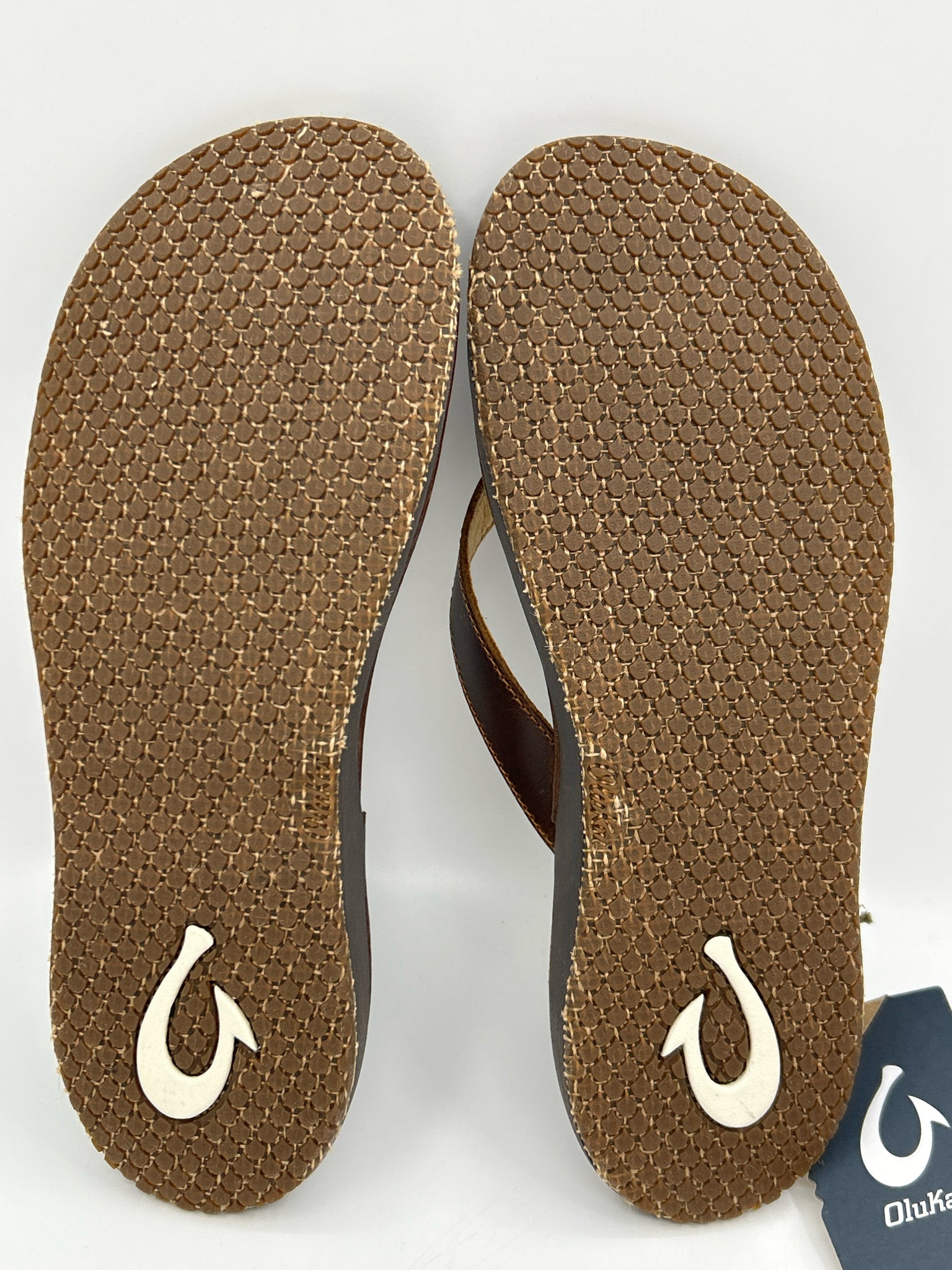 OLUKAI Size 9B Brown Women Sandal