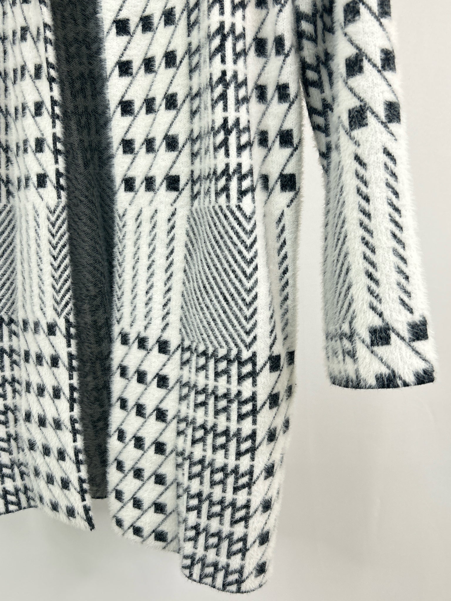 LIVERPOOL Size SP Black and White Women Cardigan