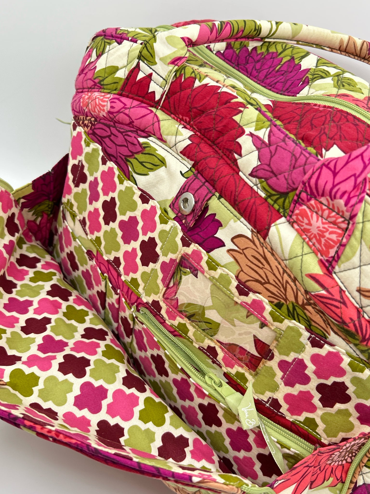 VERA BRADLEY Pink floral Luggage
