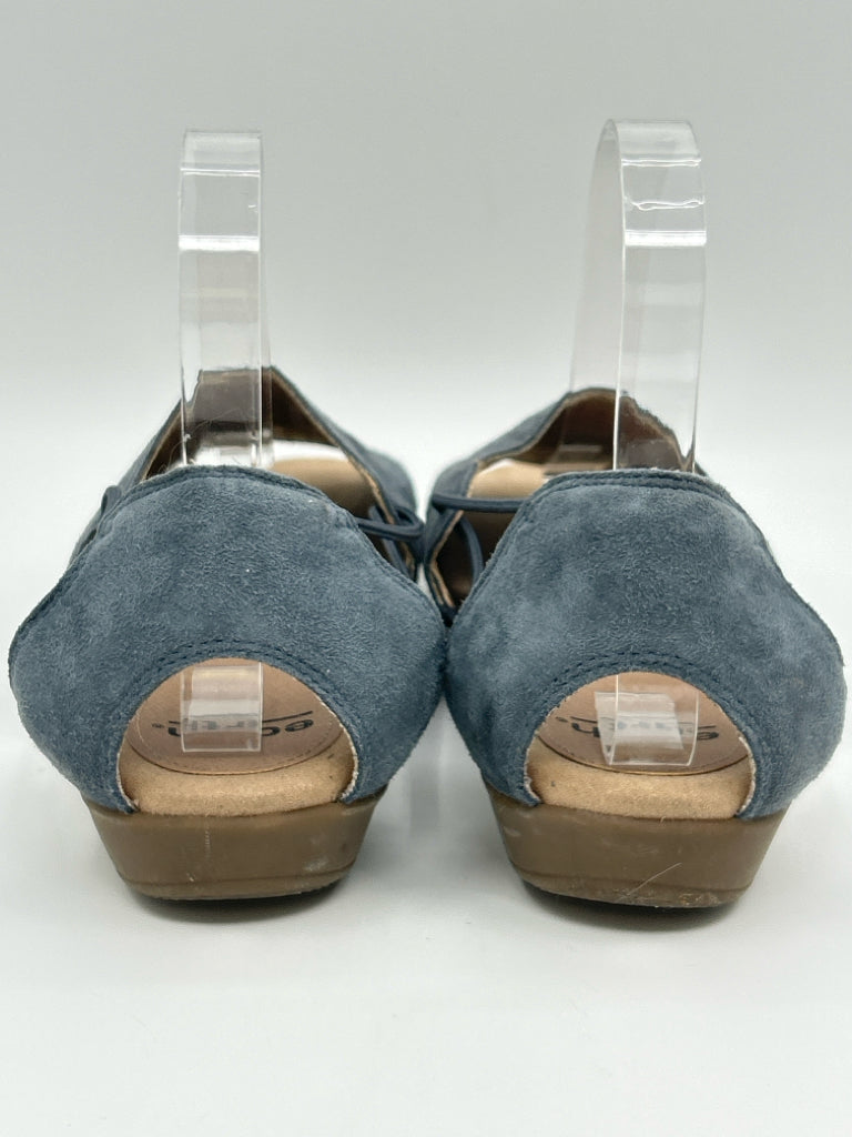 EARTH Size 8W Blue Women's Sandal