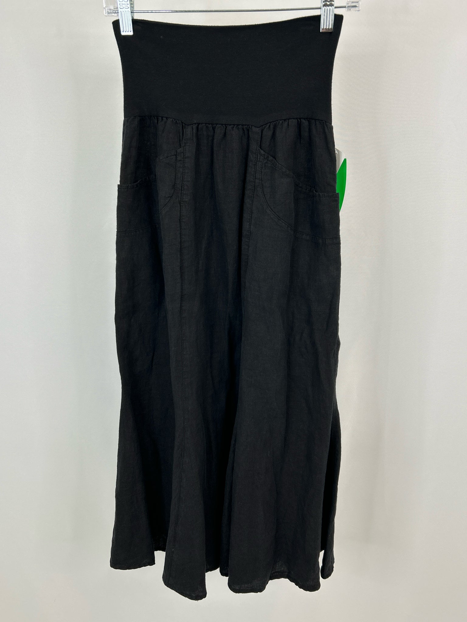 CLICK Size M Black Women Skirt
