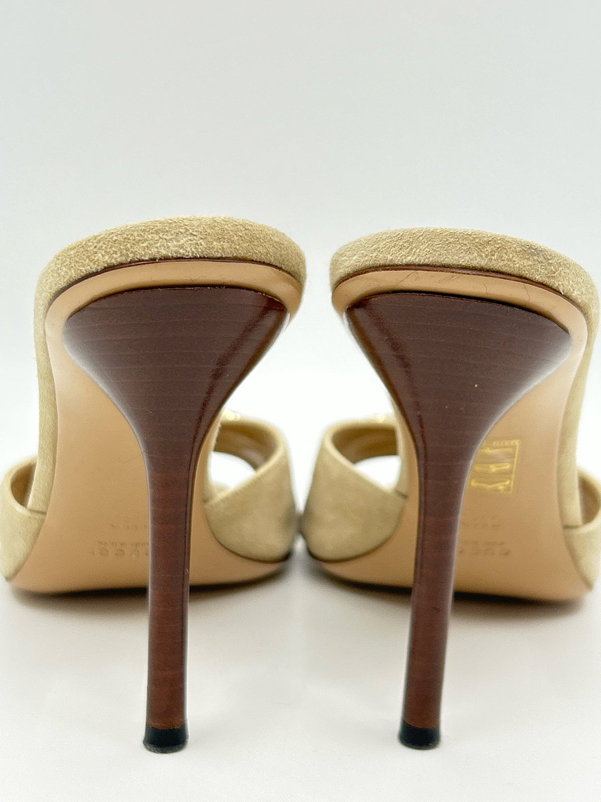 GUCCI Size 8.5B Beige Women Pumps
