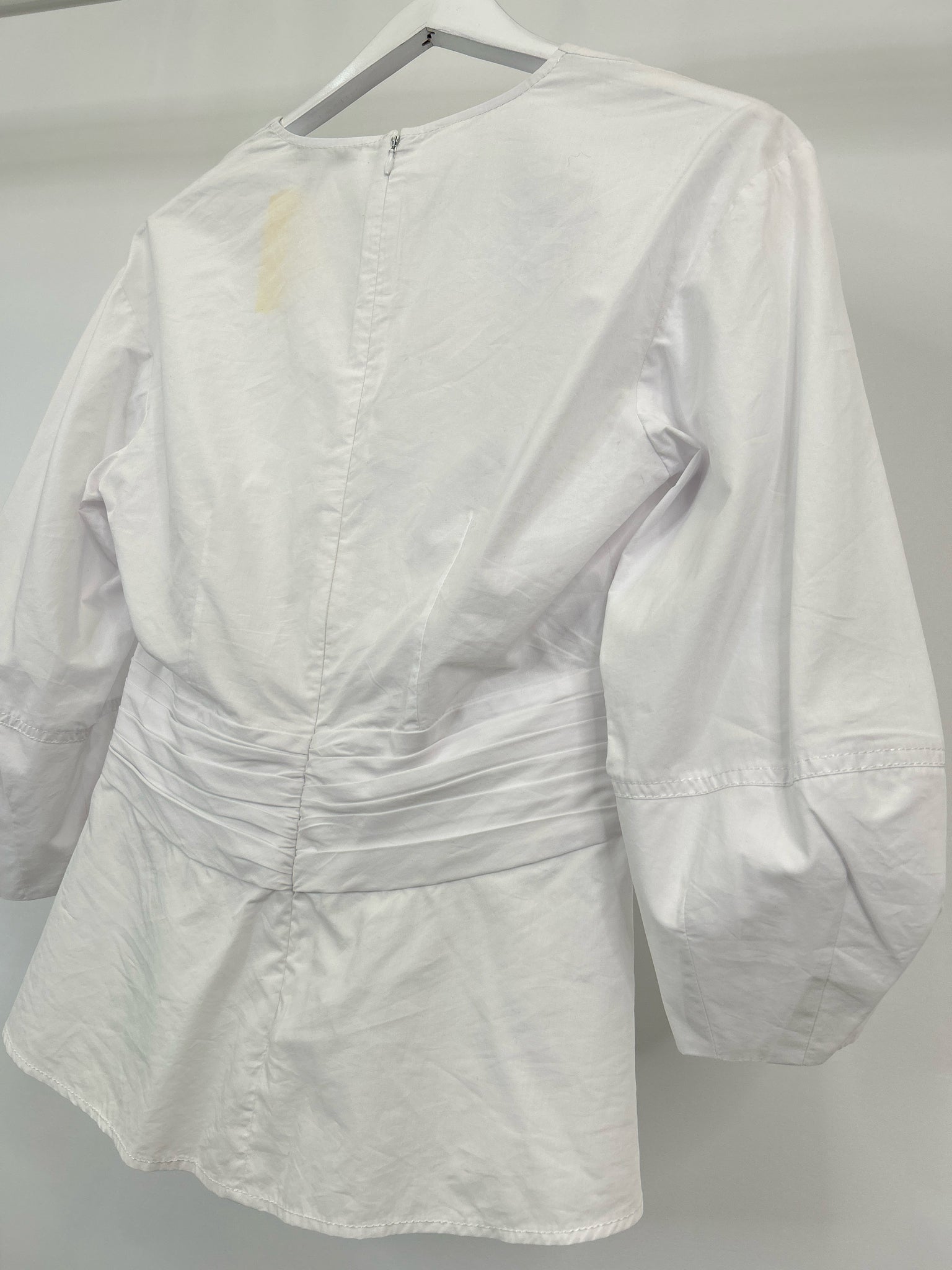 DEREK LAM 10 CROSBY Size 6 White Women Top