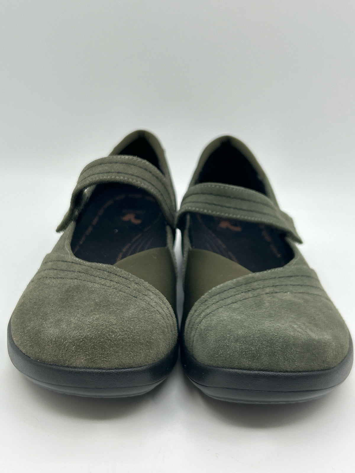 REVERE NIB Size 9M Moss Women Shoes