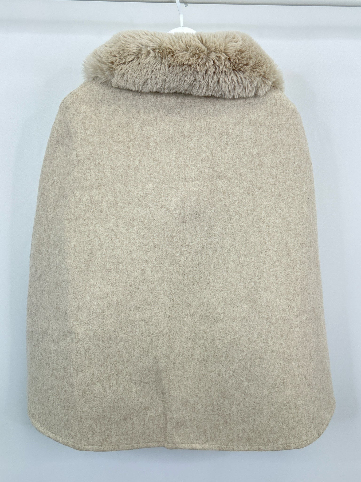 VINCE CAMUTO Size One Size Oatmeal Women Cape