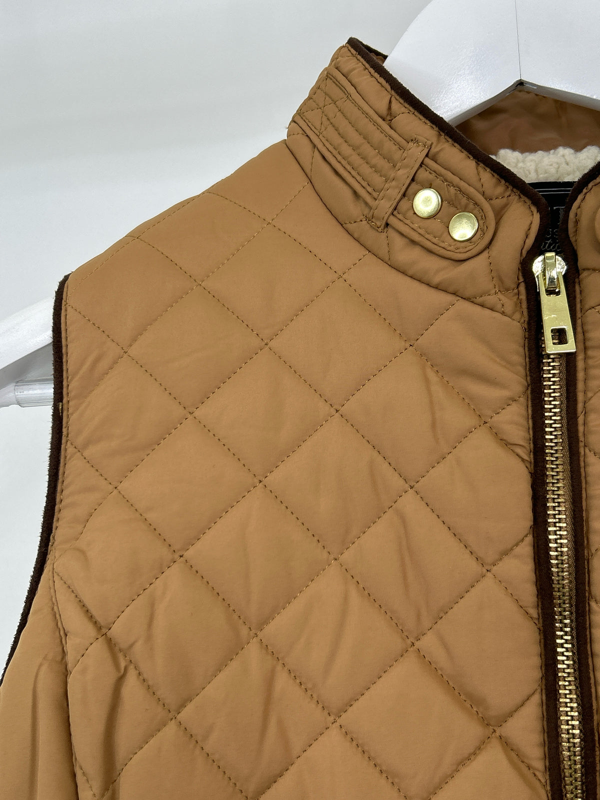 C'ESTTOI USA authentic brand Size L Camel Women Vest