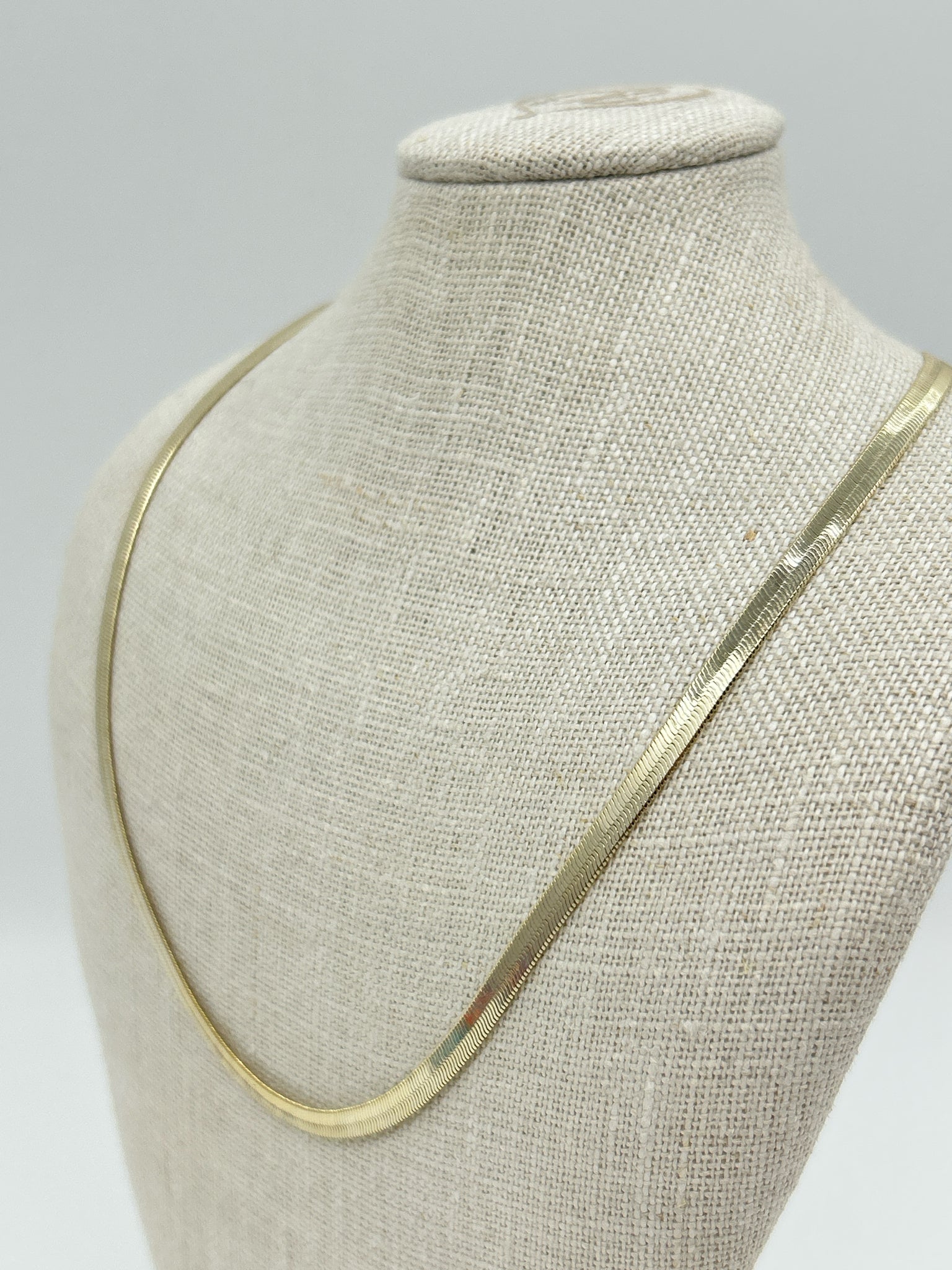 KENDRA SCOTT Gold Necklace
