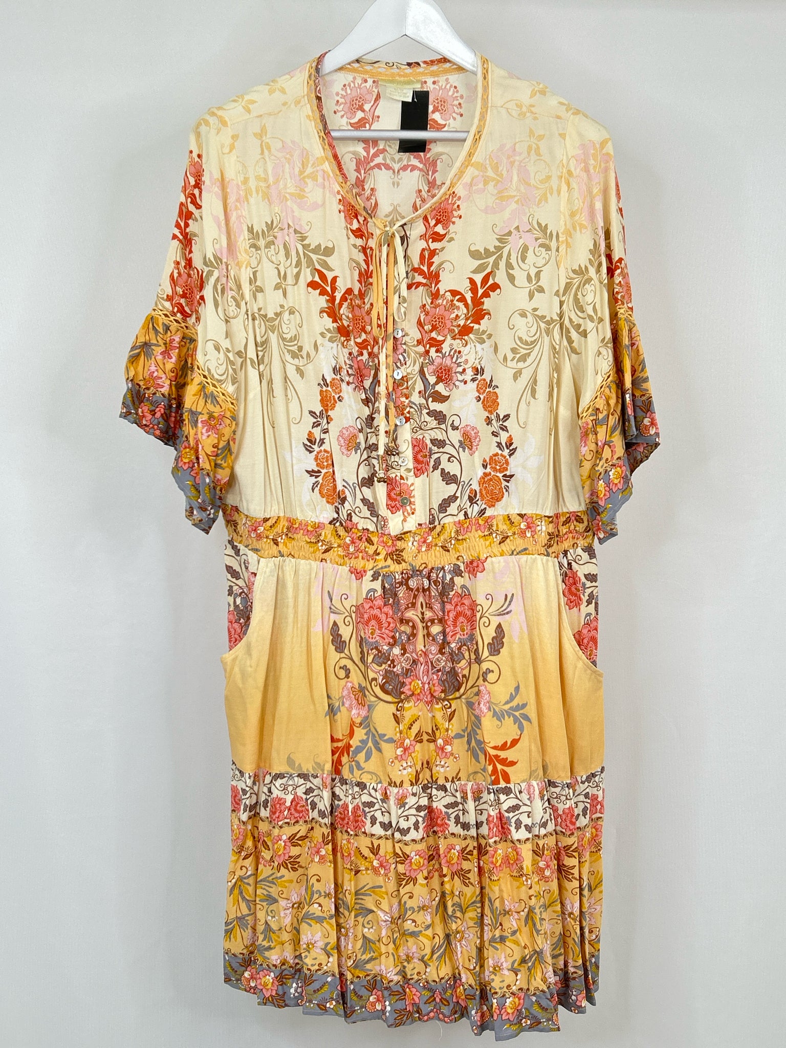 CITY CHIC Size M/18 Yellow Women Dress