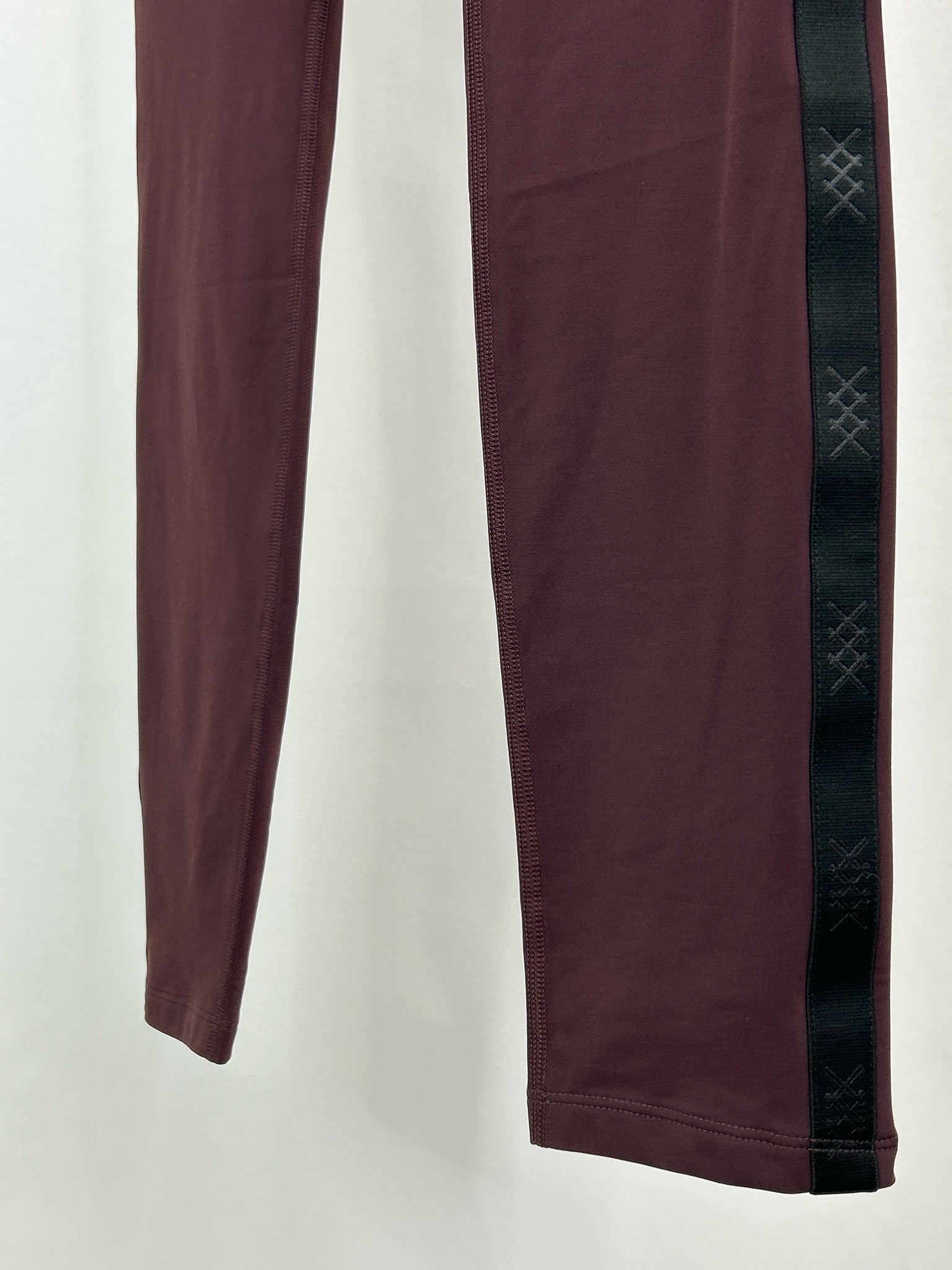 RHONE Size L berry Women Legging