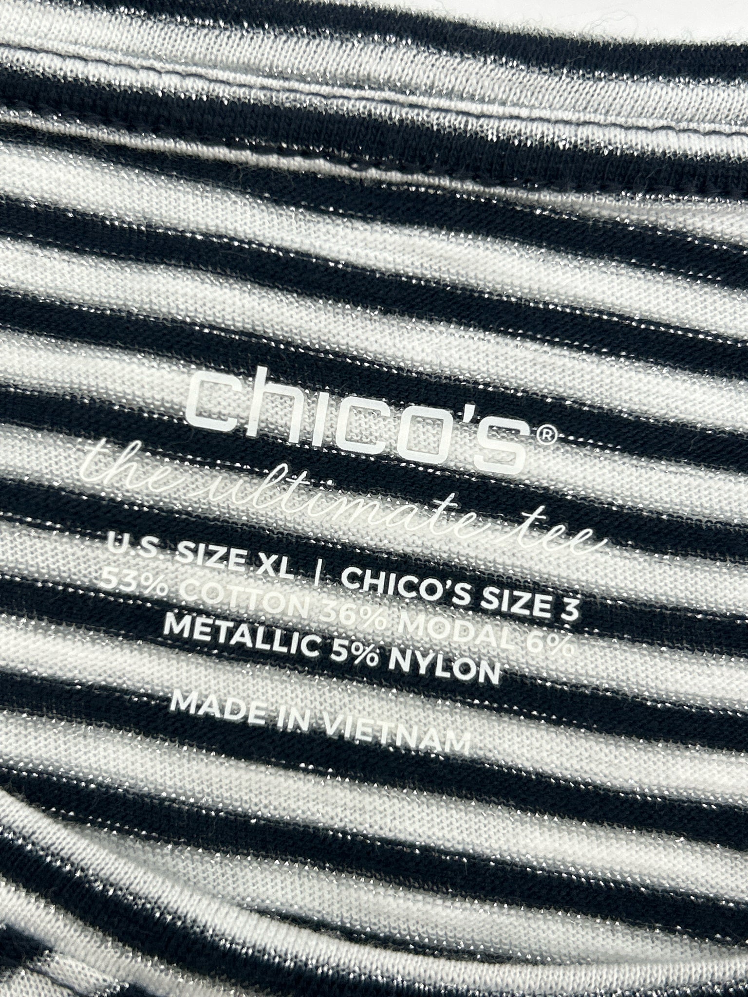 CHICO'S Size XL Navy and White Women Top NWT