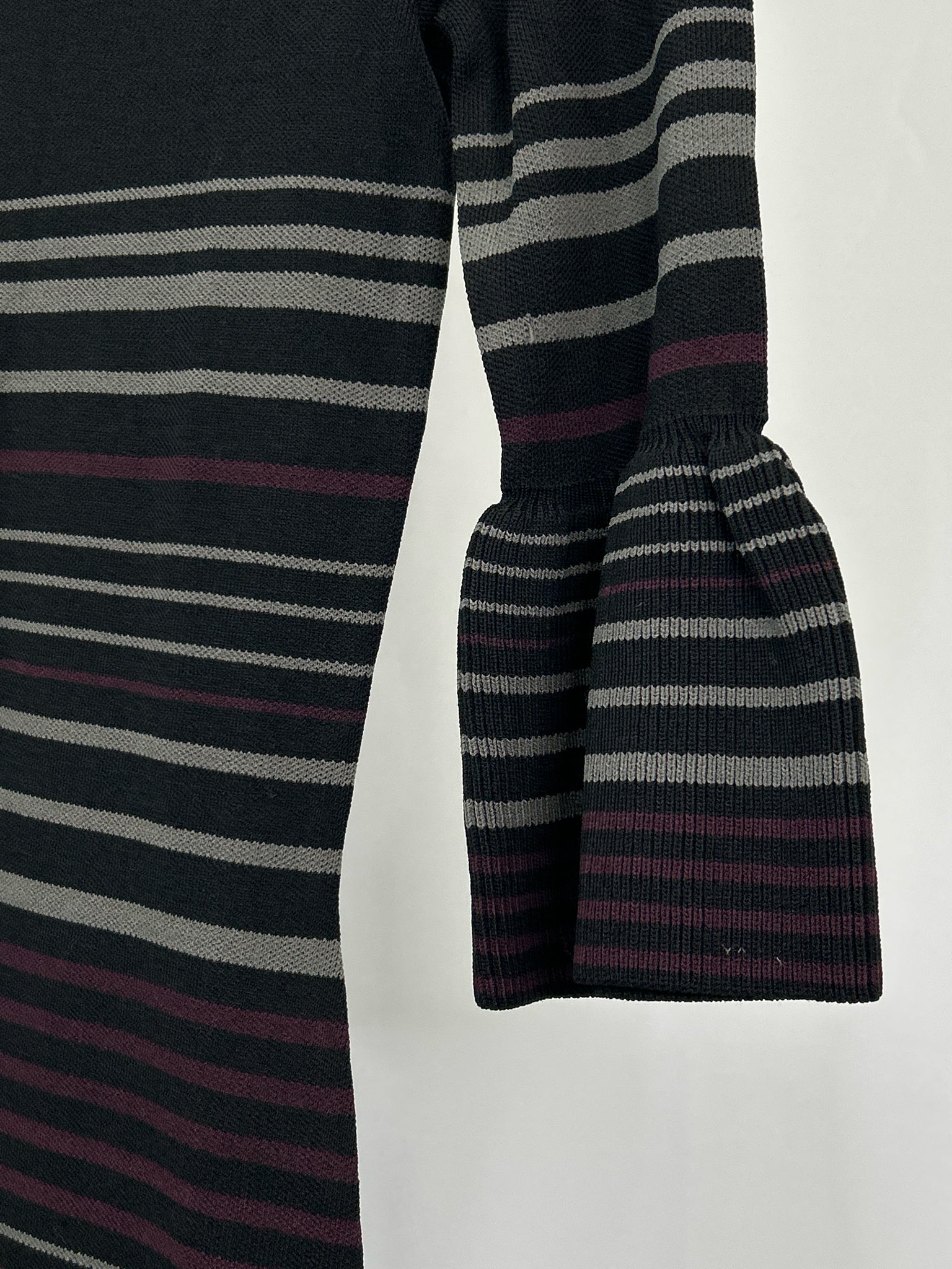 MAX STUDIO NWT Size XS BLACK AND BURGUNDY Women Dress