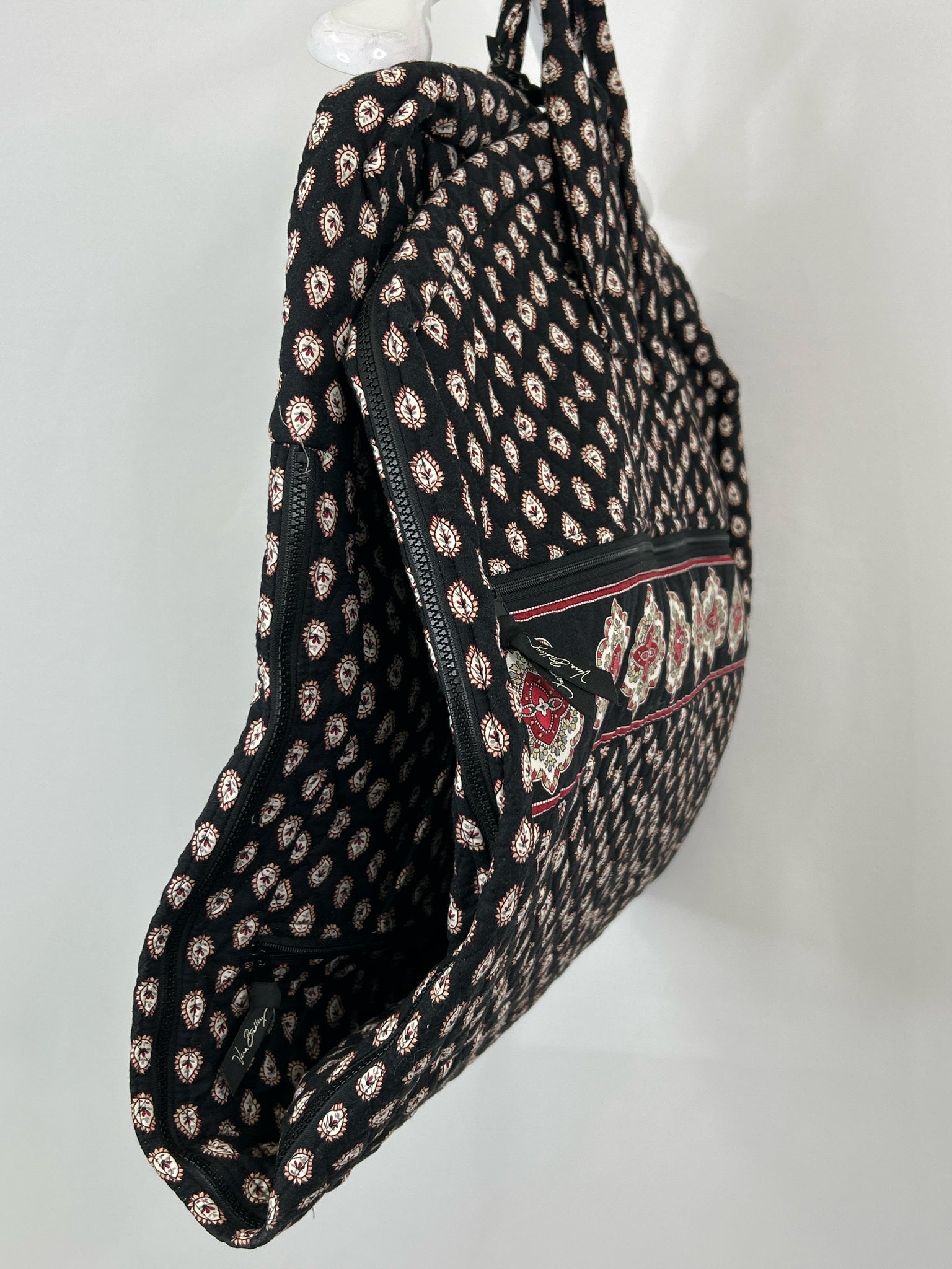 VERA BRADLEY Black Print Luggage