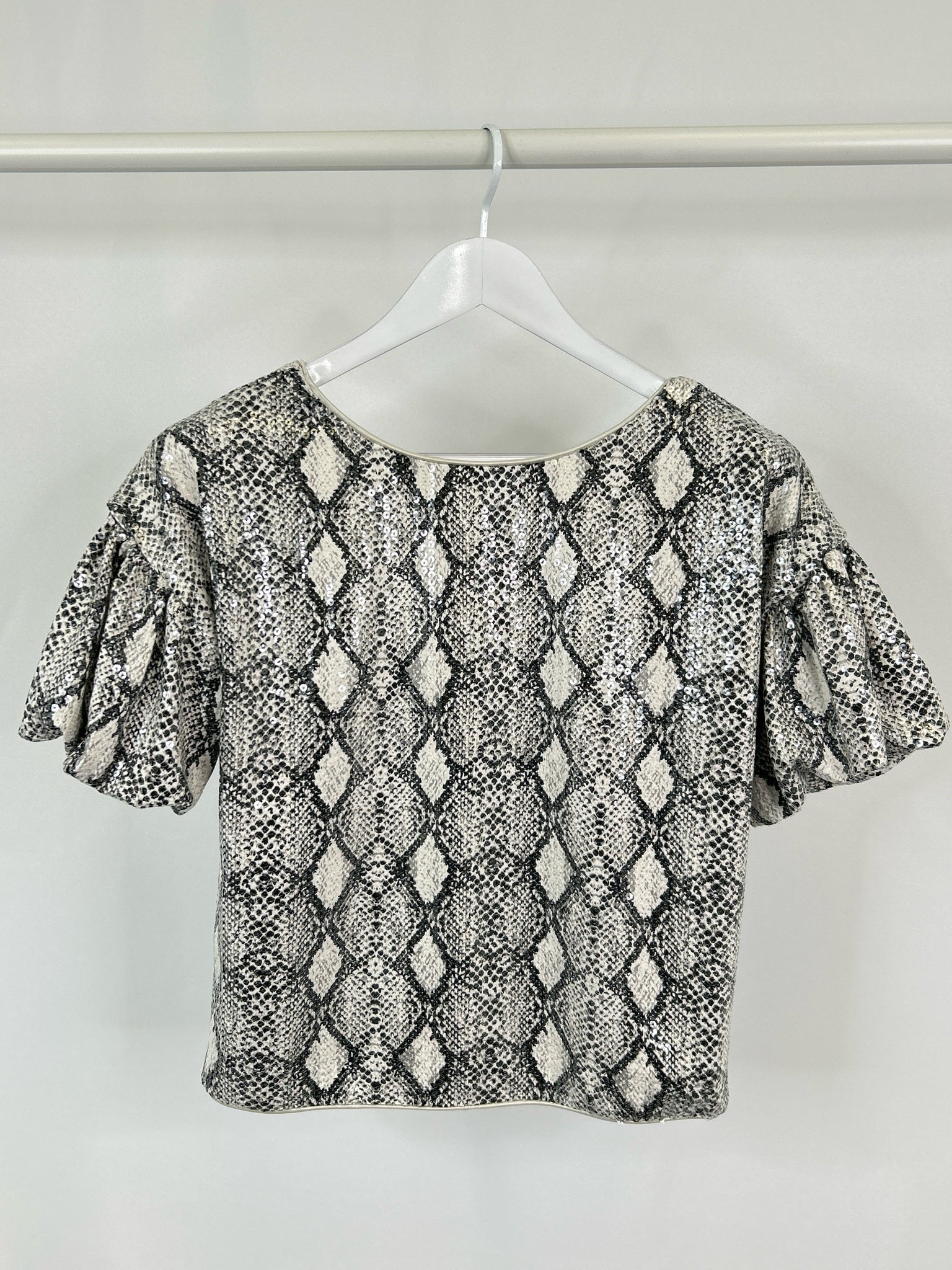 FATE Size S White & Black Women Top