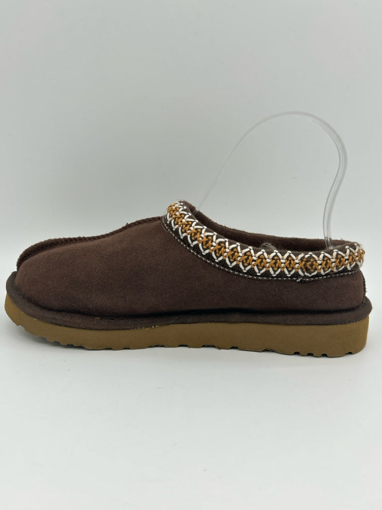 UGG Size 7 Brown Clogs