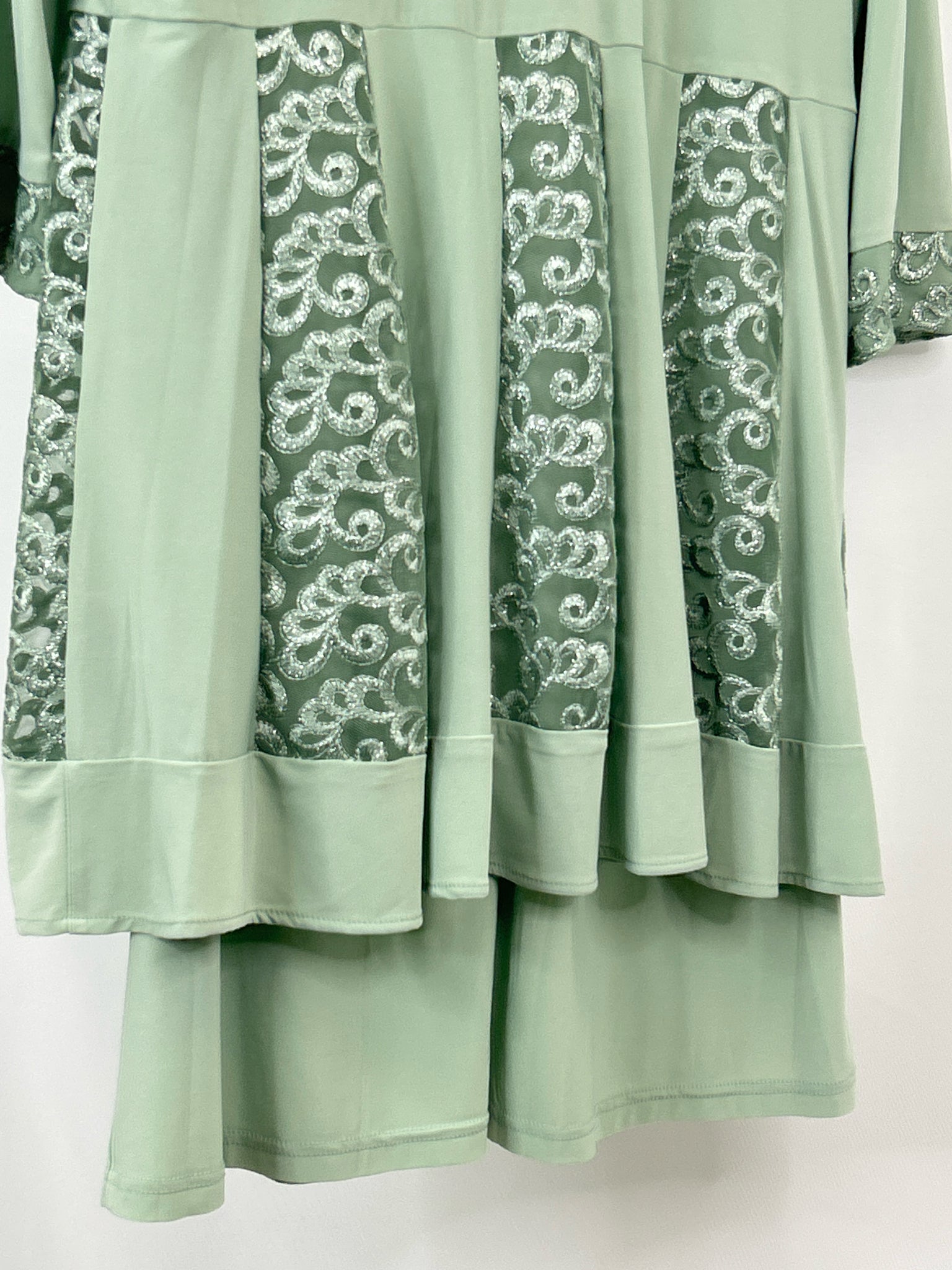 R&M RICHARDS Size L SAGE Women 2-Piece w/dress