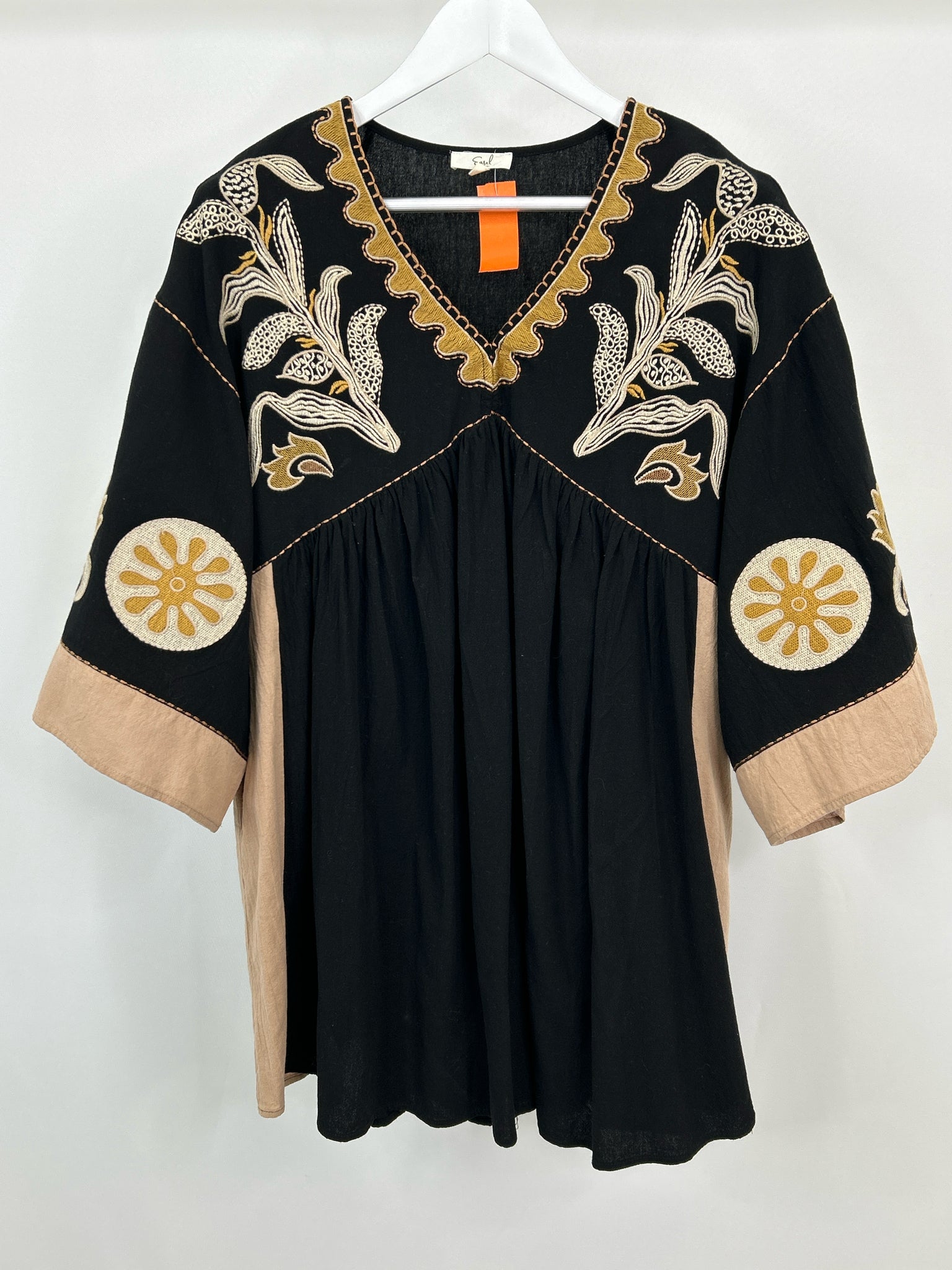 EASEL Size M BLACK AND BEIGE Women Dress