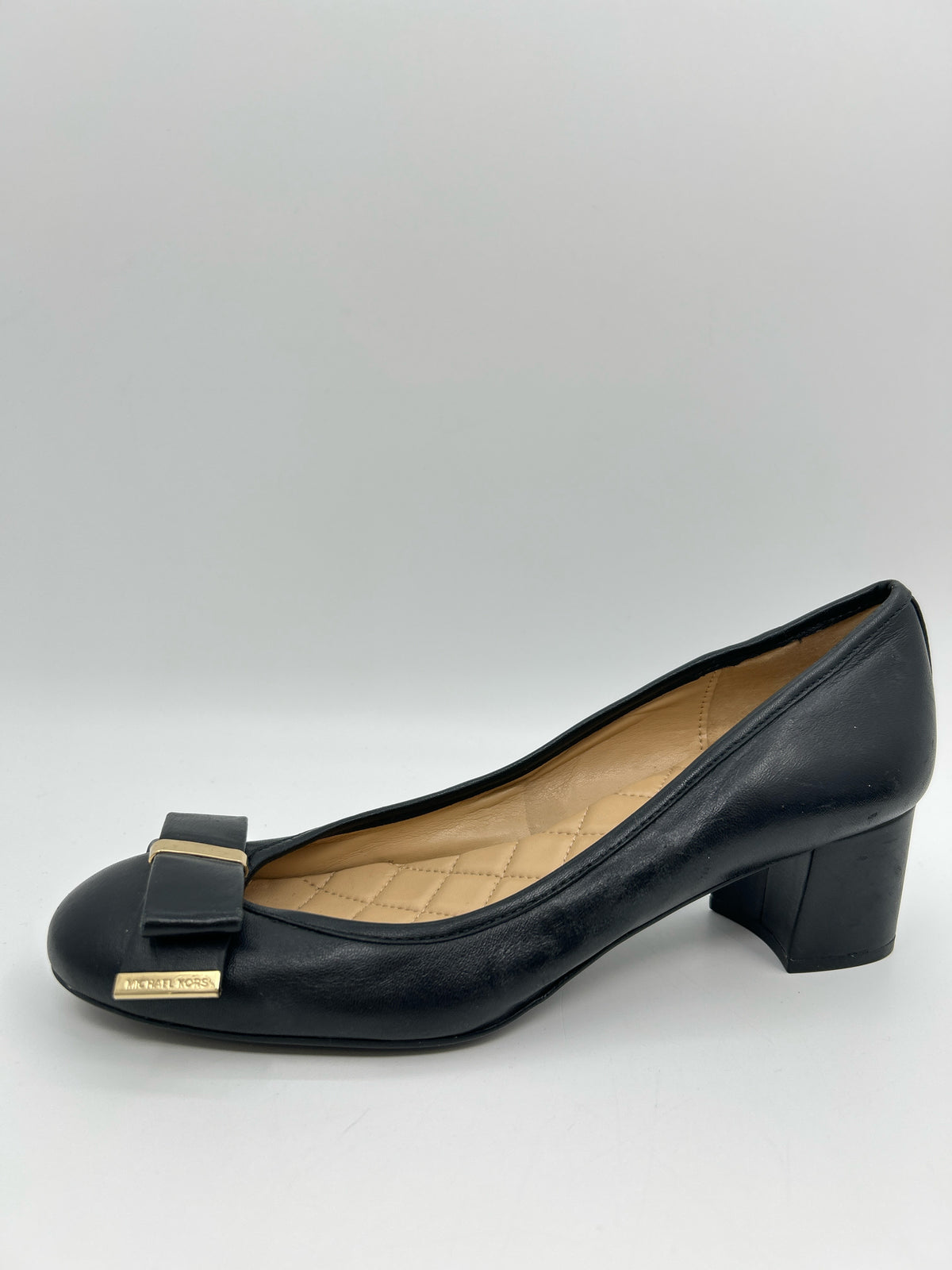 MICHAEL MICHAEL KORS NWOB Size 10M Black Women Pumps