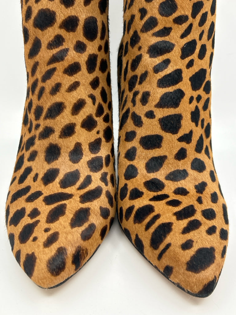 VINCE CAMUTO Women Size 10M Animal Print Booties NWOB