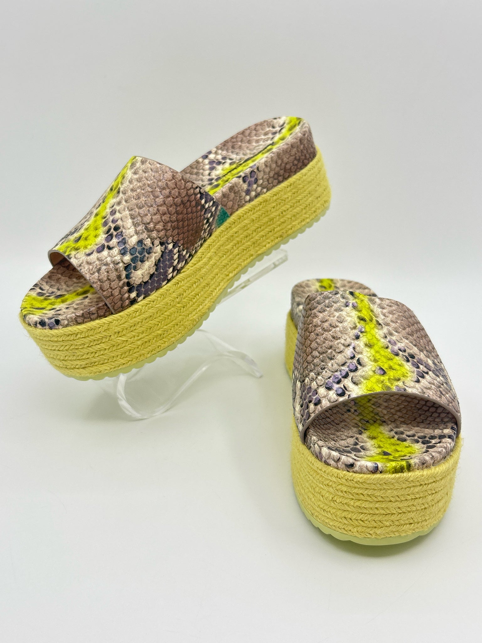 KATE SPADE Size 6.5B Yellow Print Women Sandal