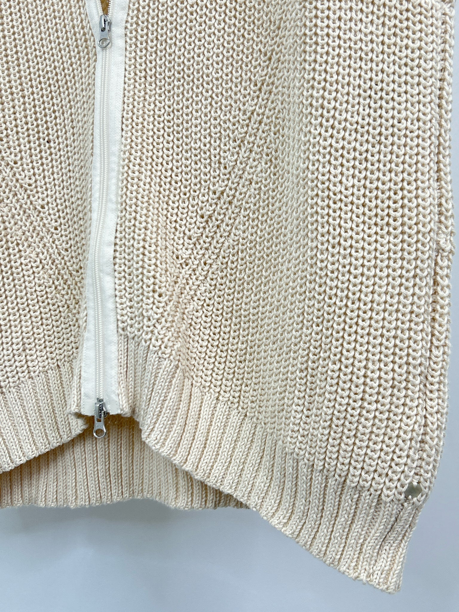 NEON BUDDHA Size M Cream and White Women Poncho
