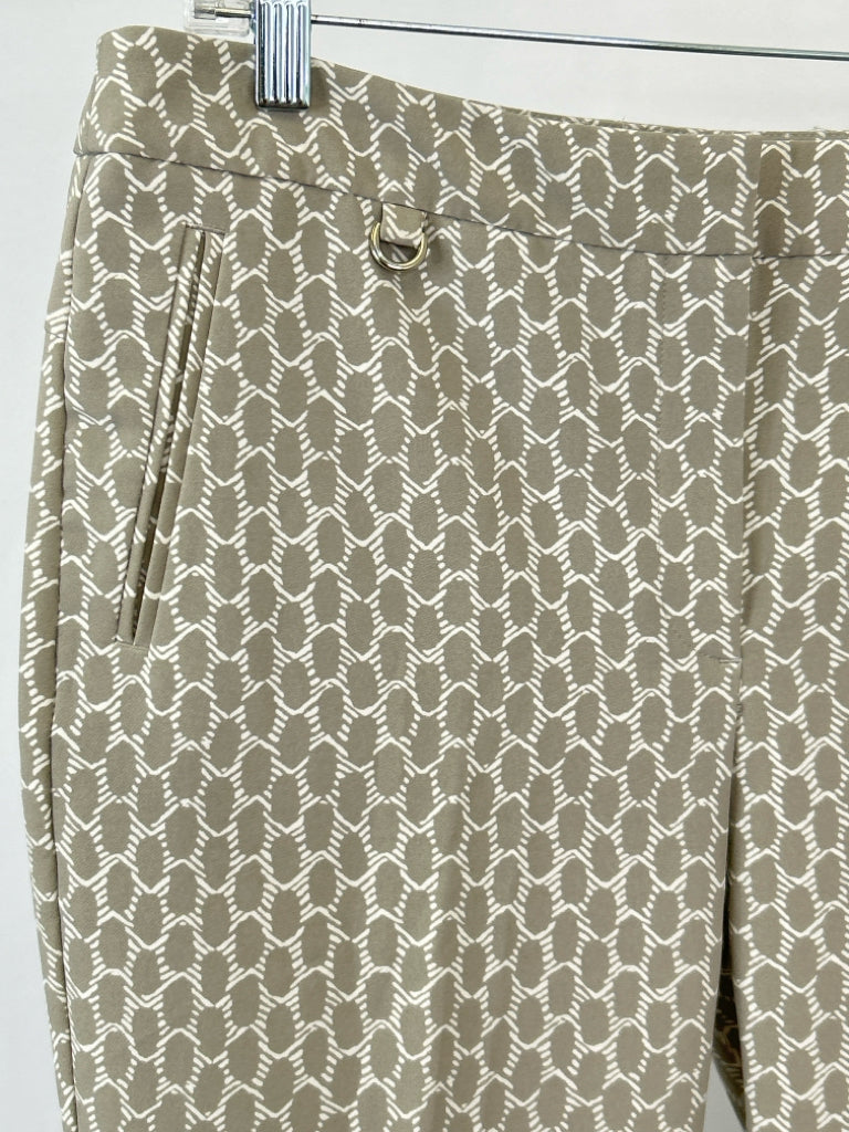 ADRIANNA PAPELL Size 10 Gray print Women's Pants