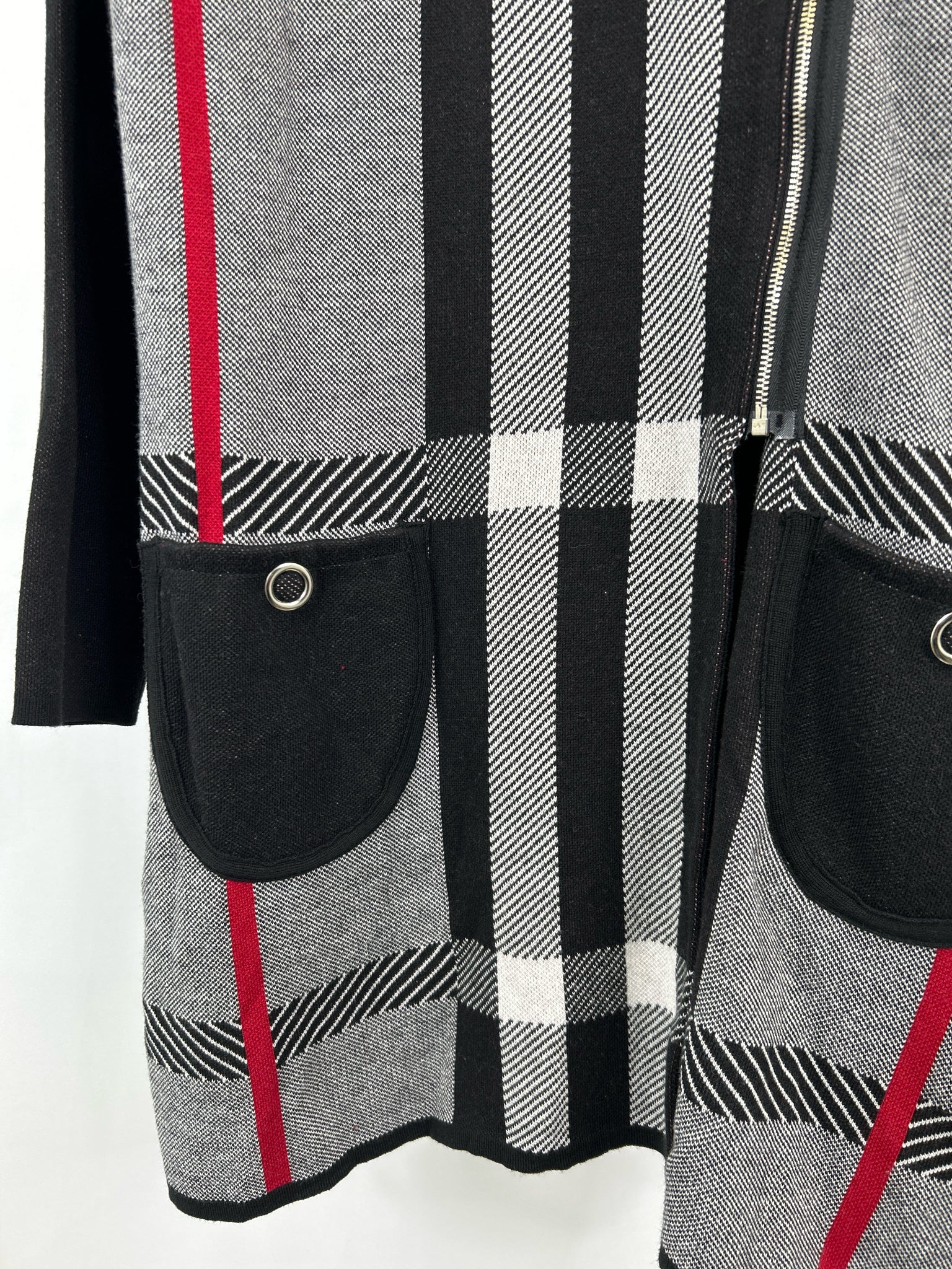 ANGEL APPAREL Size L black and red Women Cardigan