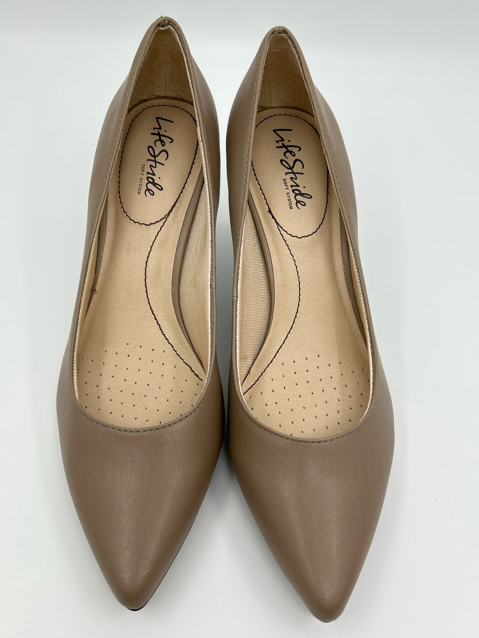 LIFE STRIDE Size 8.5M Taupe Women Pumps NIB