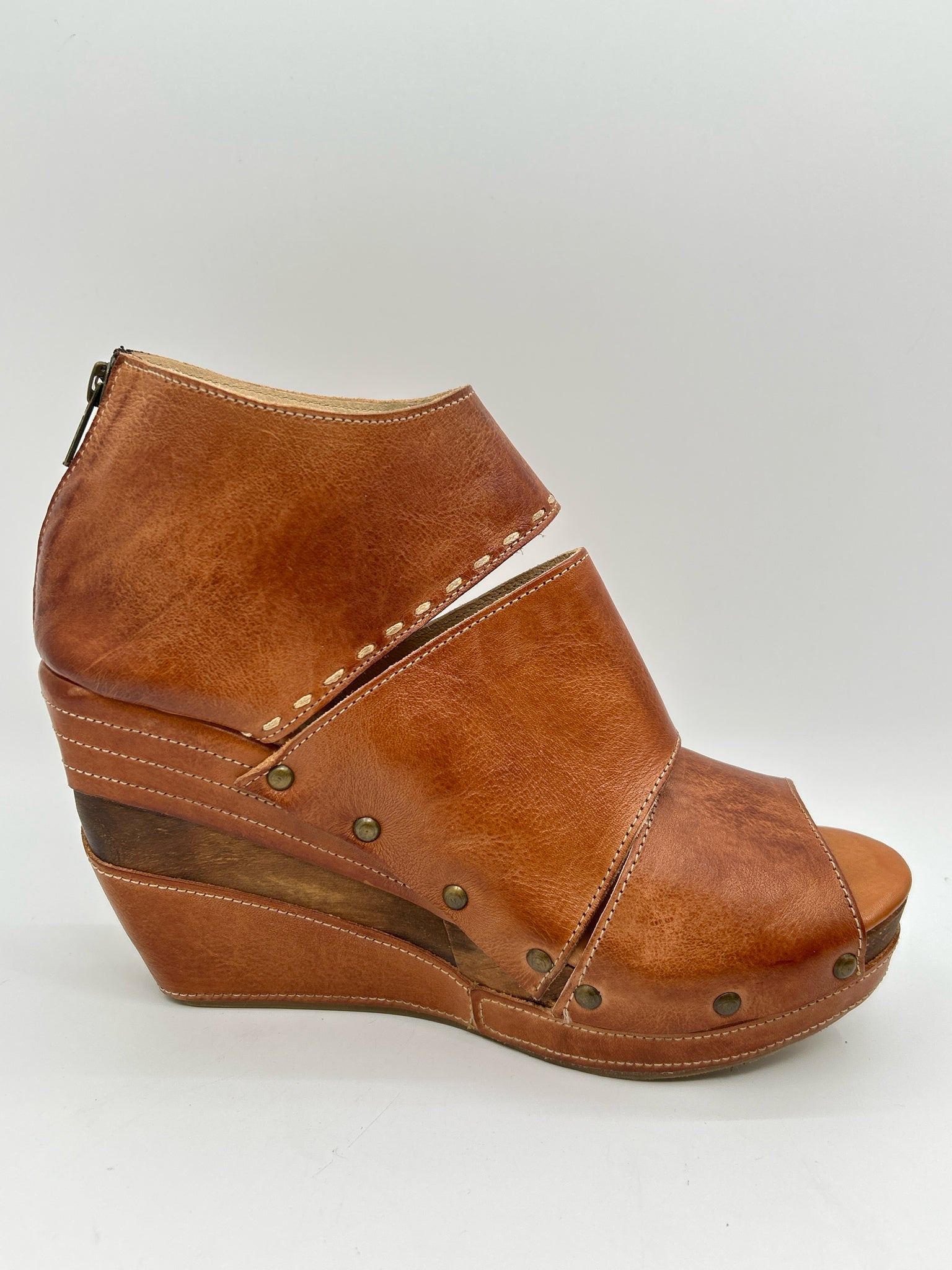 BED STU Size 11 COGNAC Women Sandal