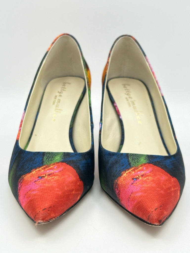 BETTYE MULLER Size 7M Multi-Color Silk Pumps