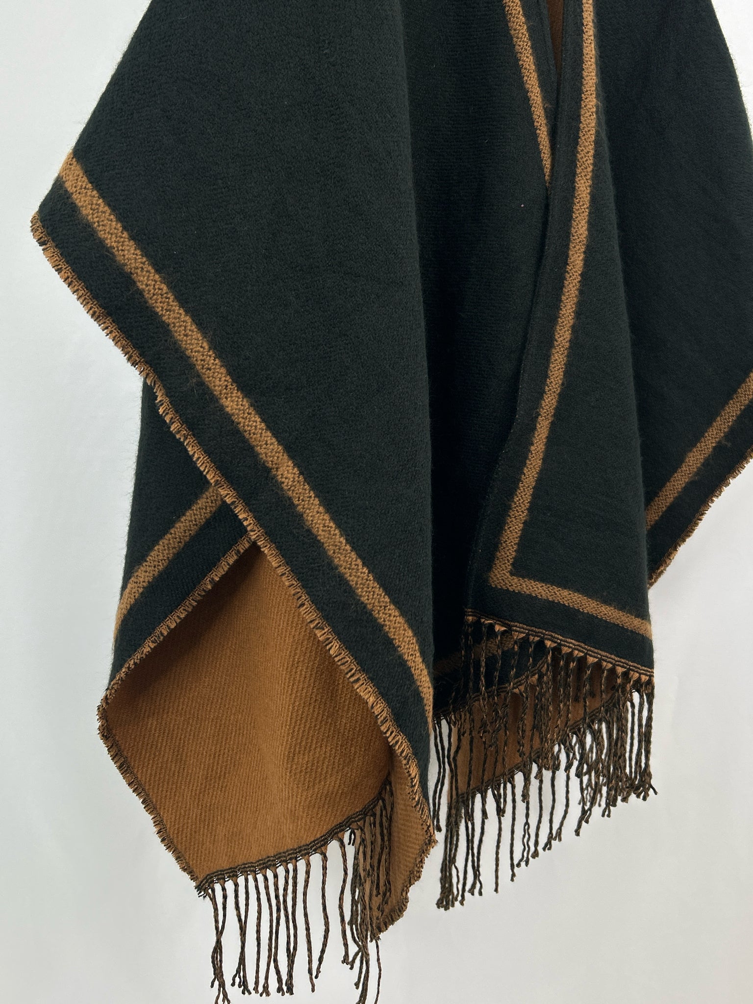 ANN TAYLOR Size OSFA Black and Brown Women Wrap NWT