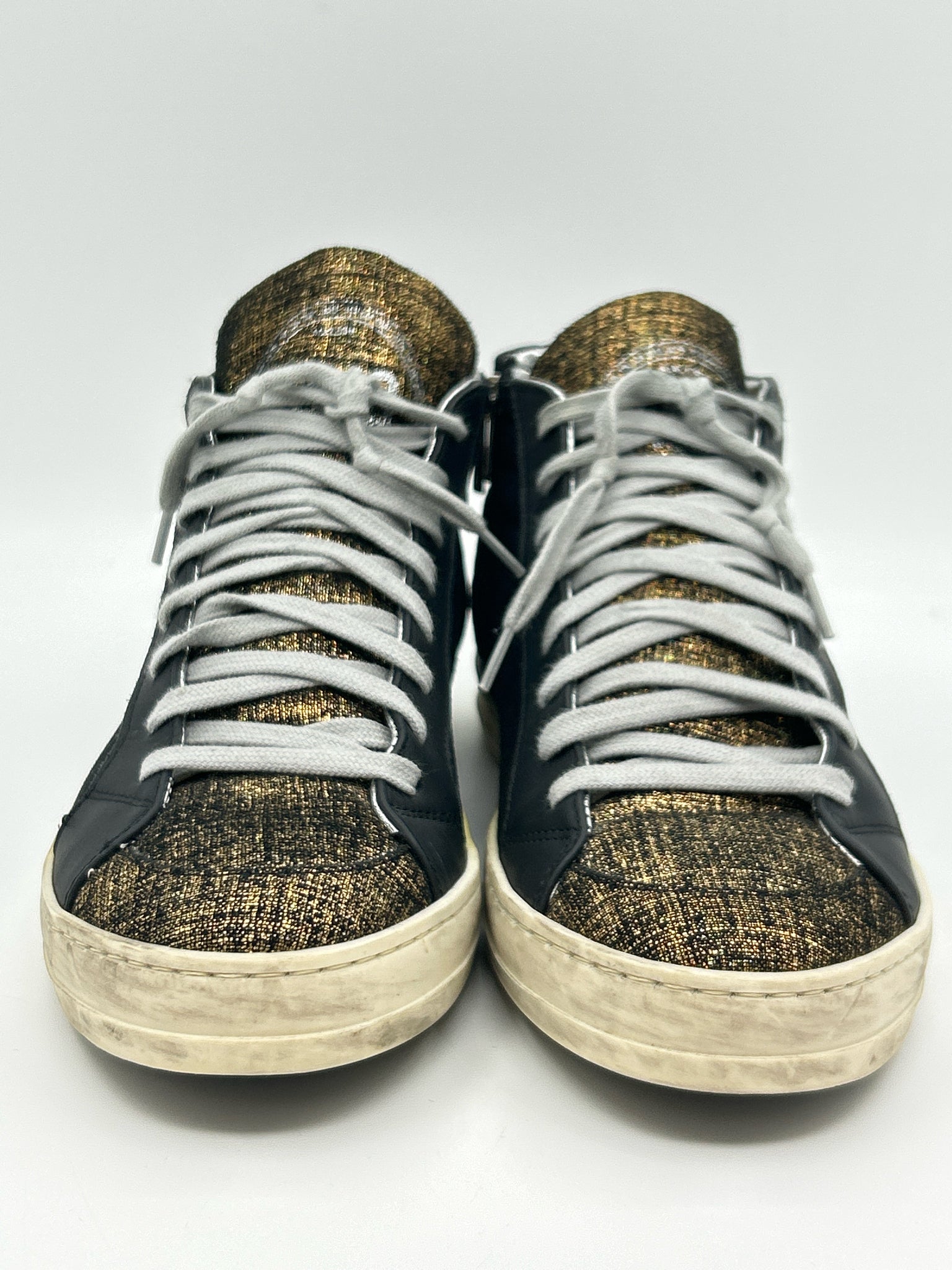 P448 Size 38 Black Women Sneakers