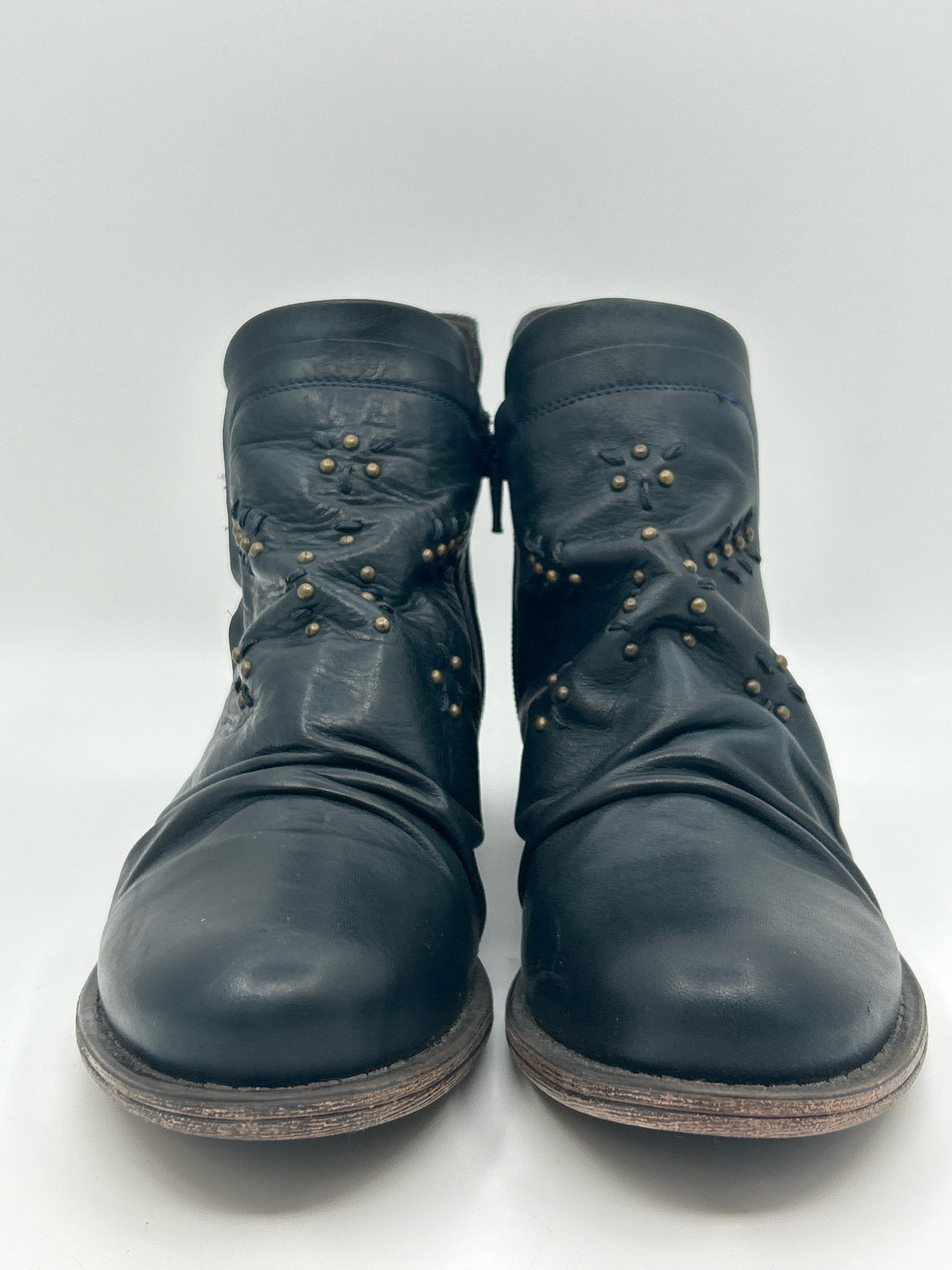 MIZ MOOZ NWOB Size 37/7  Dark Green Women Booties