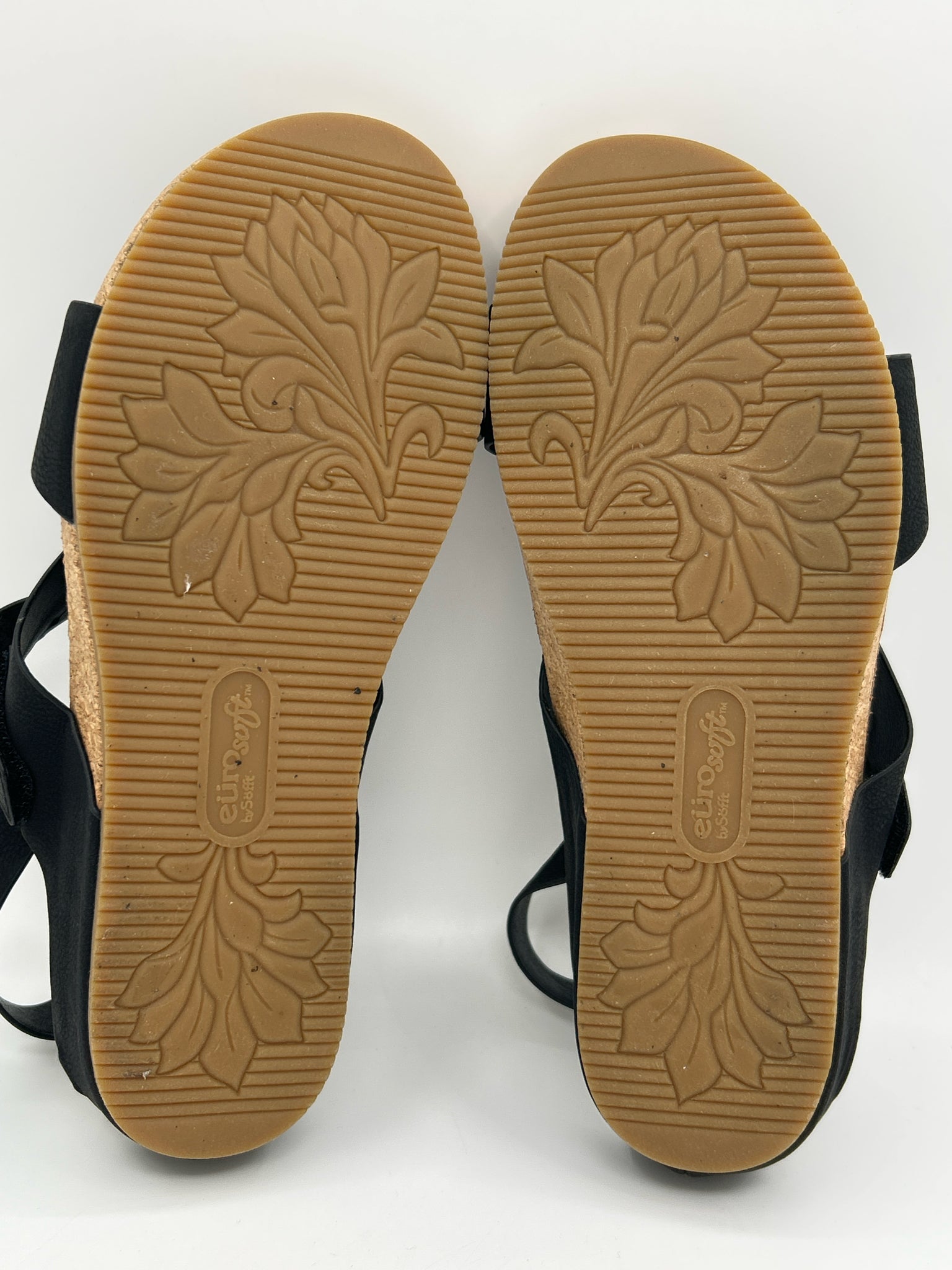 EURO SOFT Size 8.5M Black Women Sandal