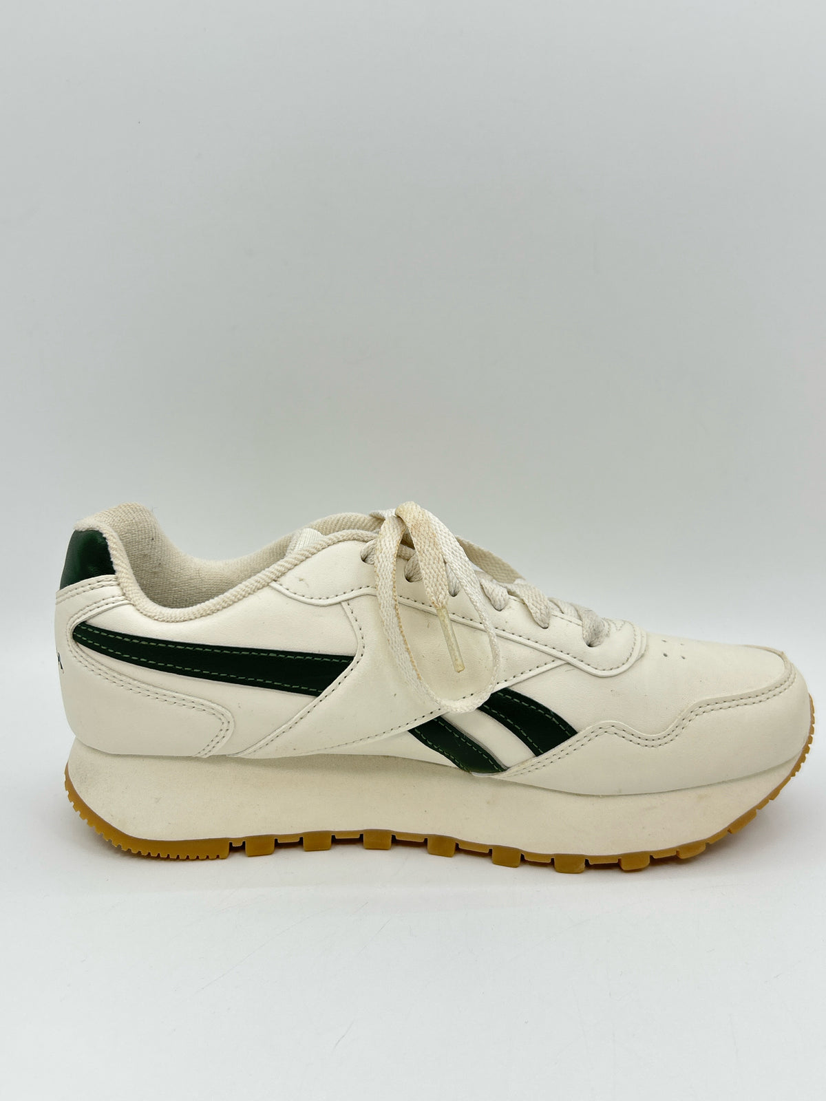 REEBOK Size 8.5 IVORY AND GREEN Women Sneakers