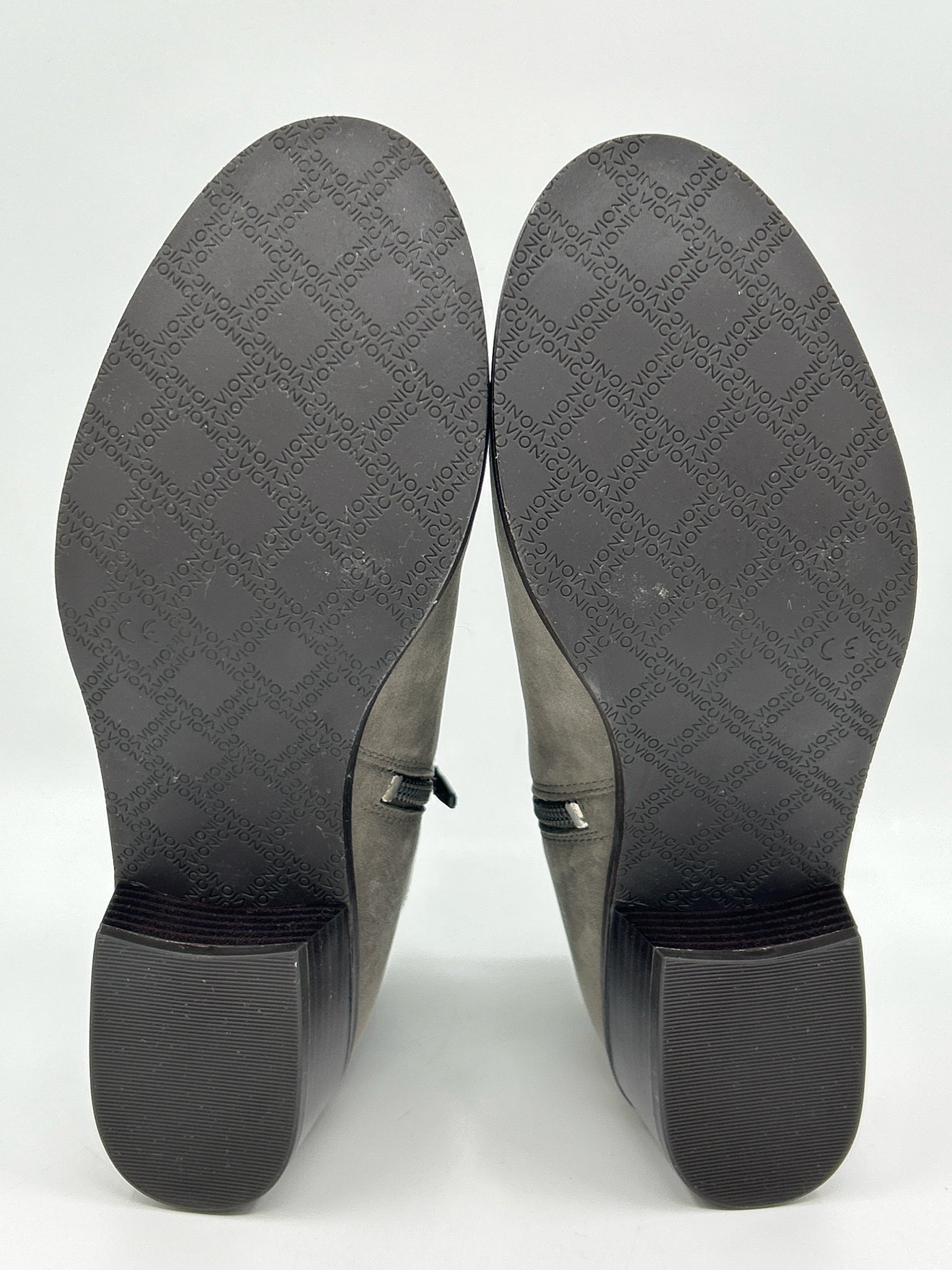 VIONIC Size 7 Grey Women Booties