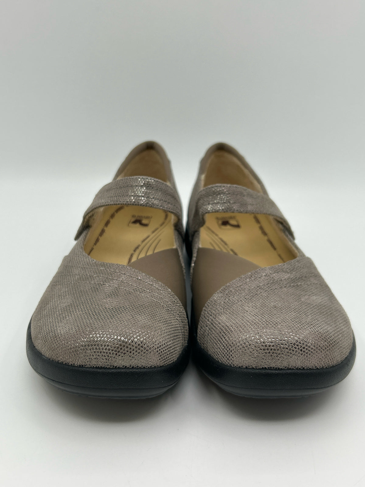 REVERE NIB Size 10M Champagne Women Shoes