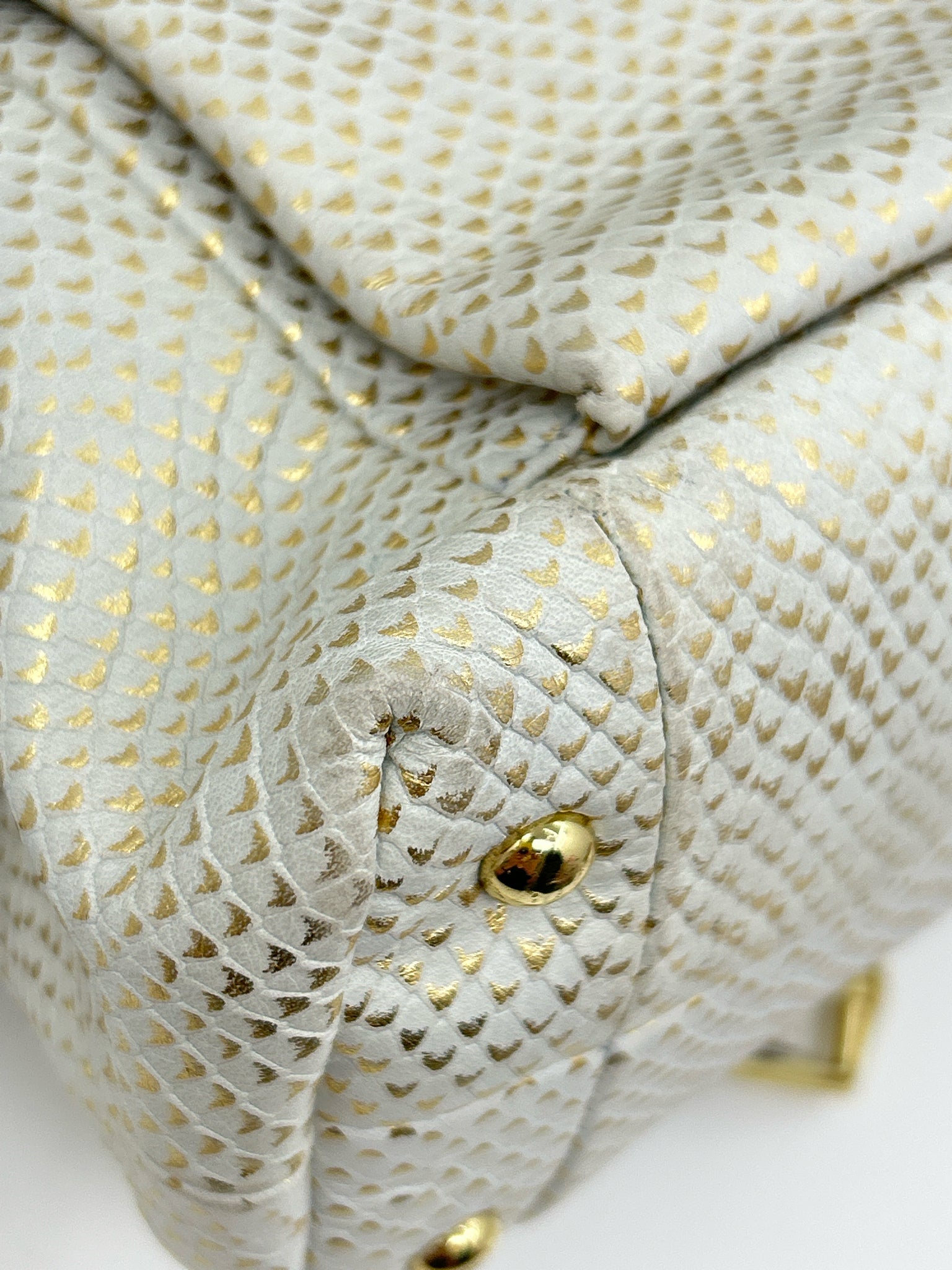 AIMEE KESTENBERG WHITE AND GOLD Women Purse