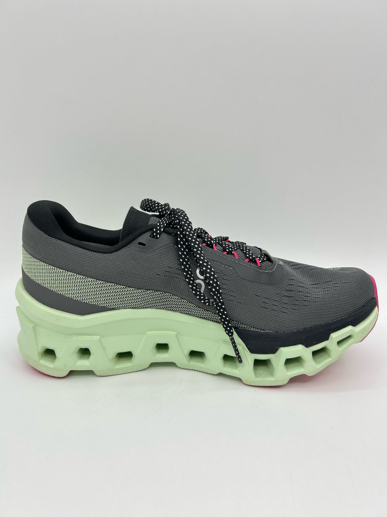 ON CLOUD Size 7.5 Grey & Mint Women Sneakers