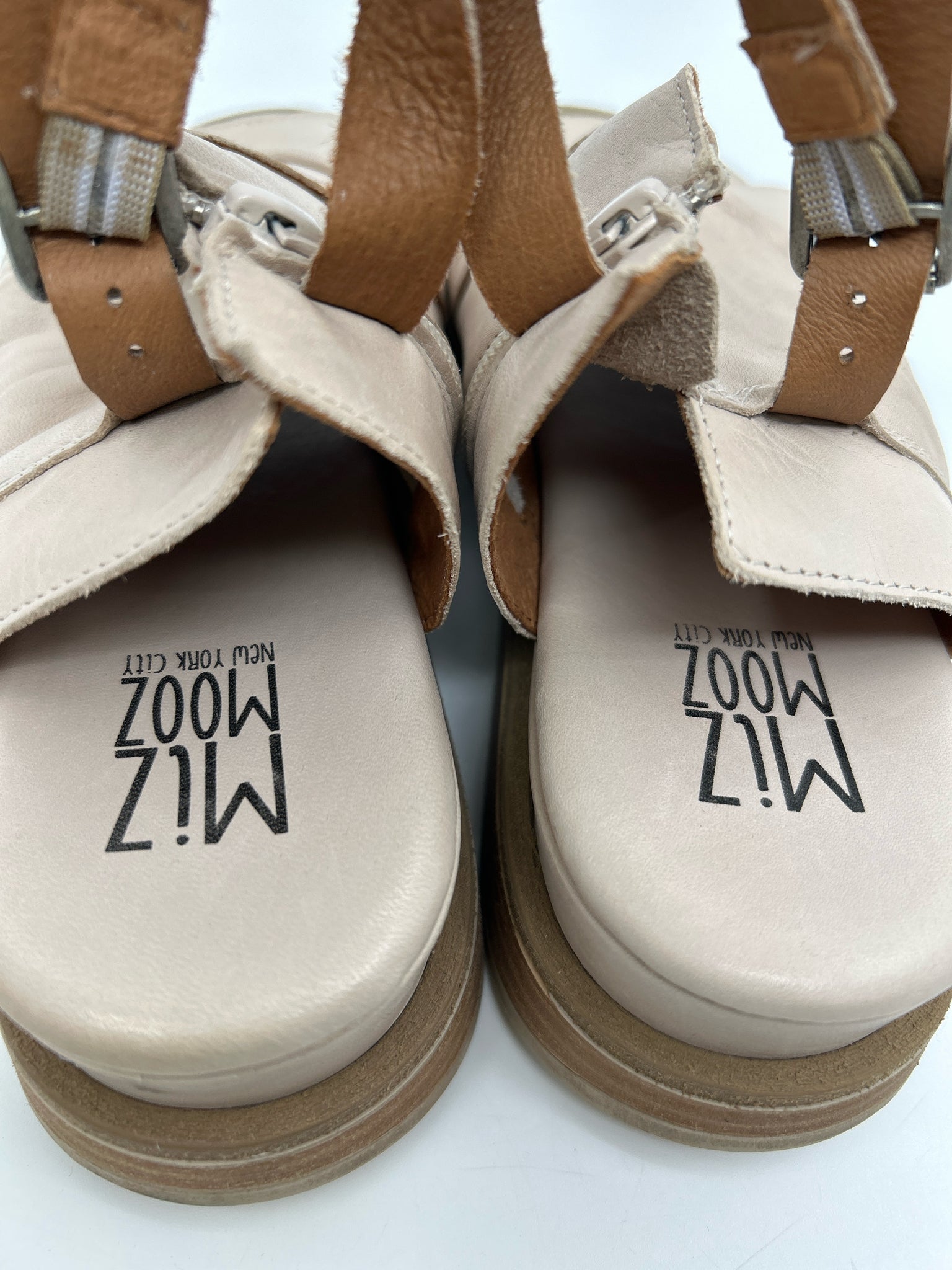 MIZ MOOZ Size 39 Beige Women Sandal