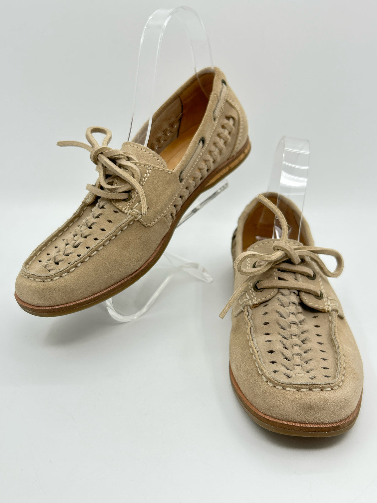 EARTH Size 8.5M Taupe Women Loafer