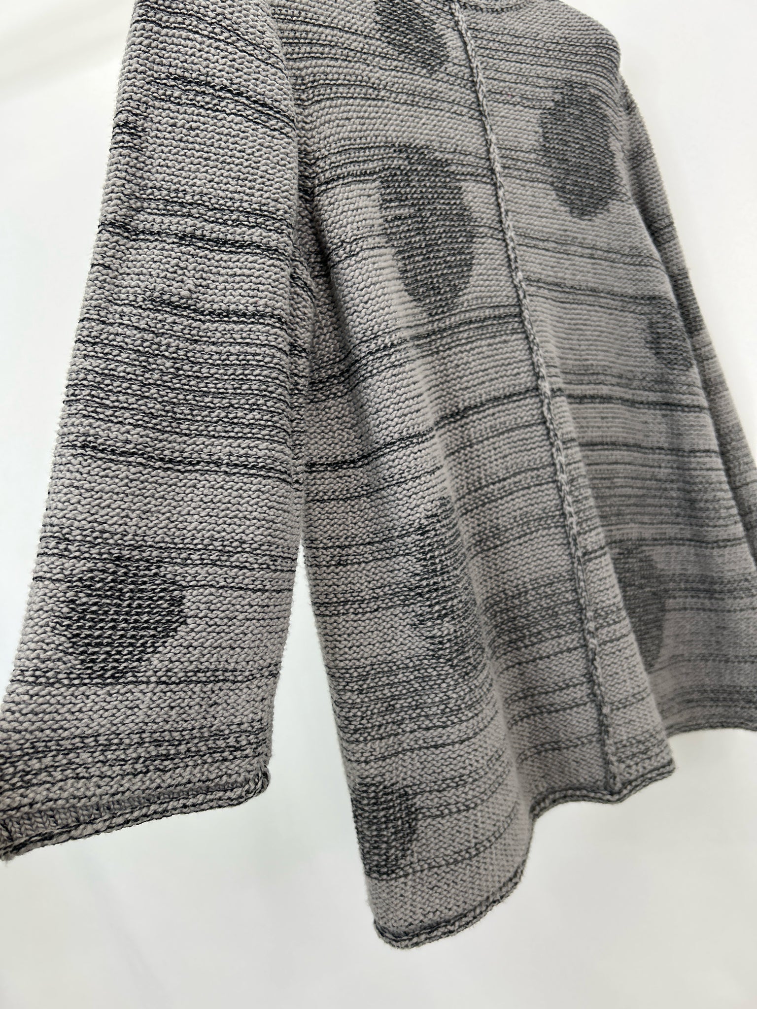 OLIVIA BY HABITAT CLOTHES Size S Gray and Black Women Tunic NWT