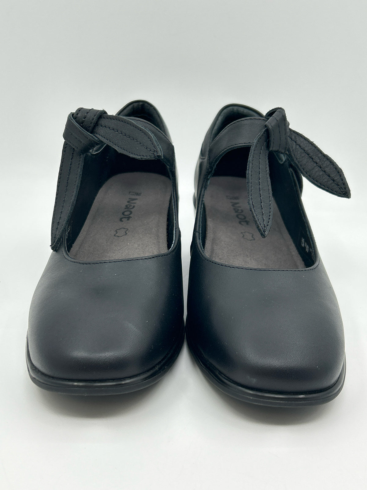 NAOT NIB Size 38 Black Women Pumps