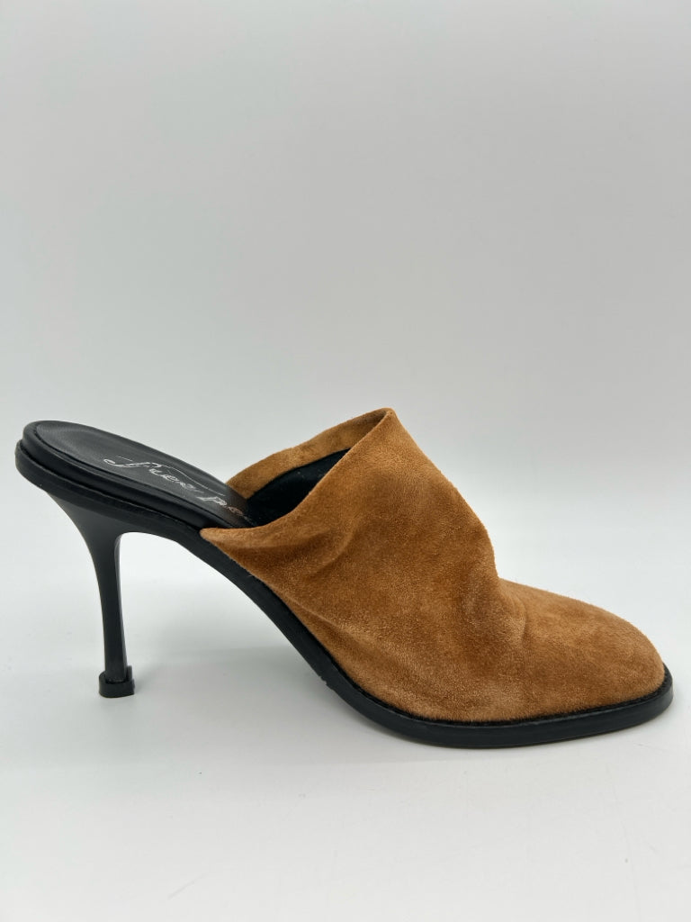FREE PEOPLE Size 7.5 Brown Women's Shoes
