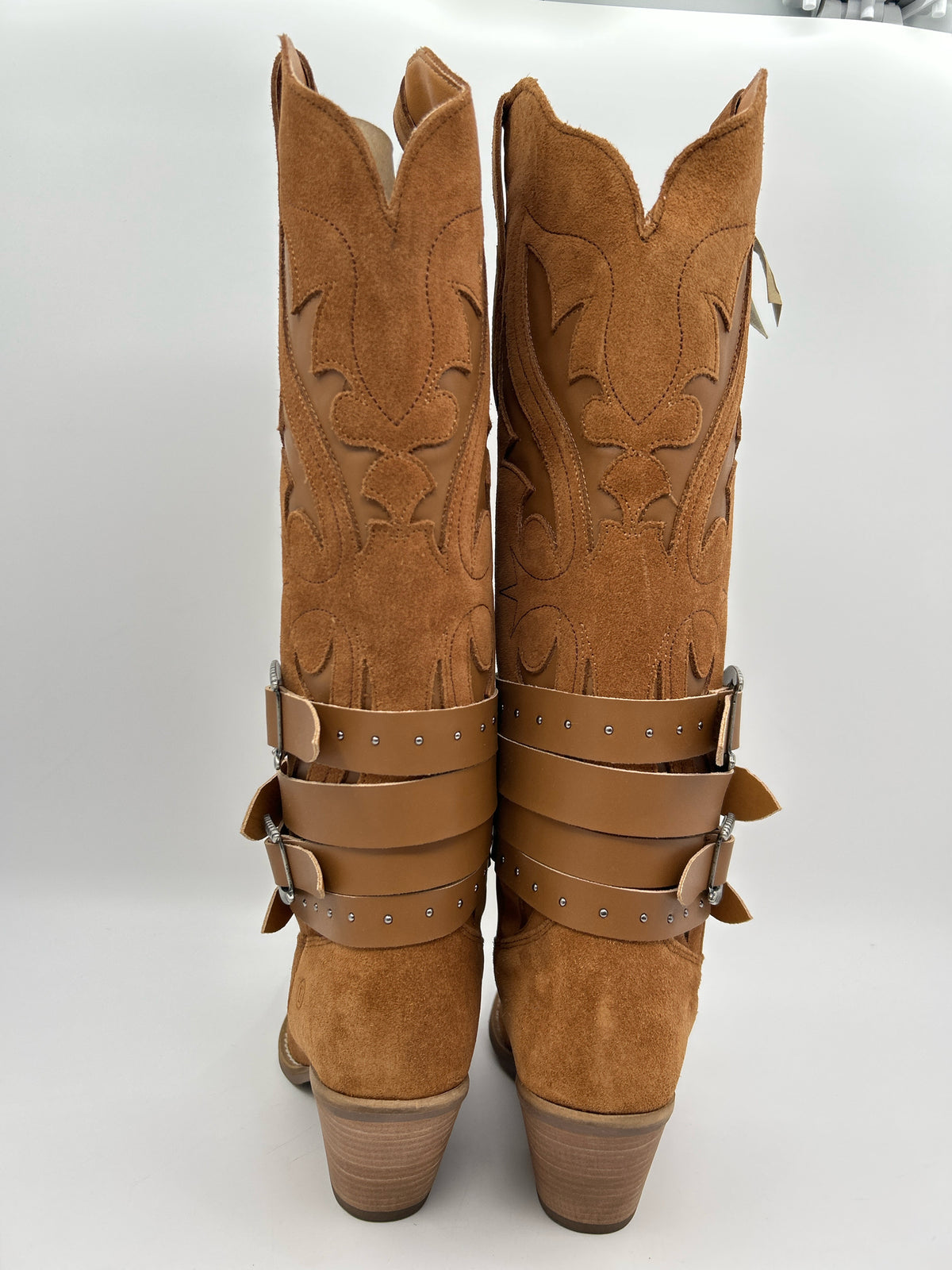 DINGO Size 8.5M Brown Women Boots