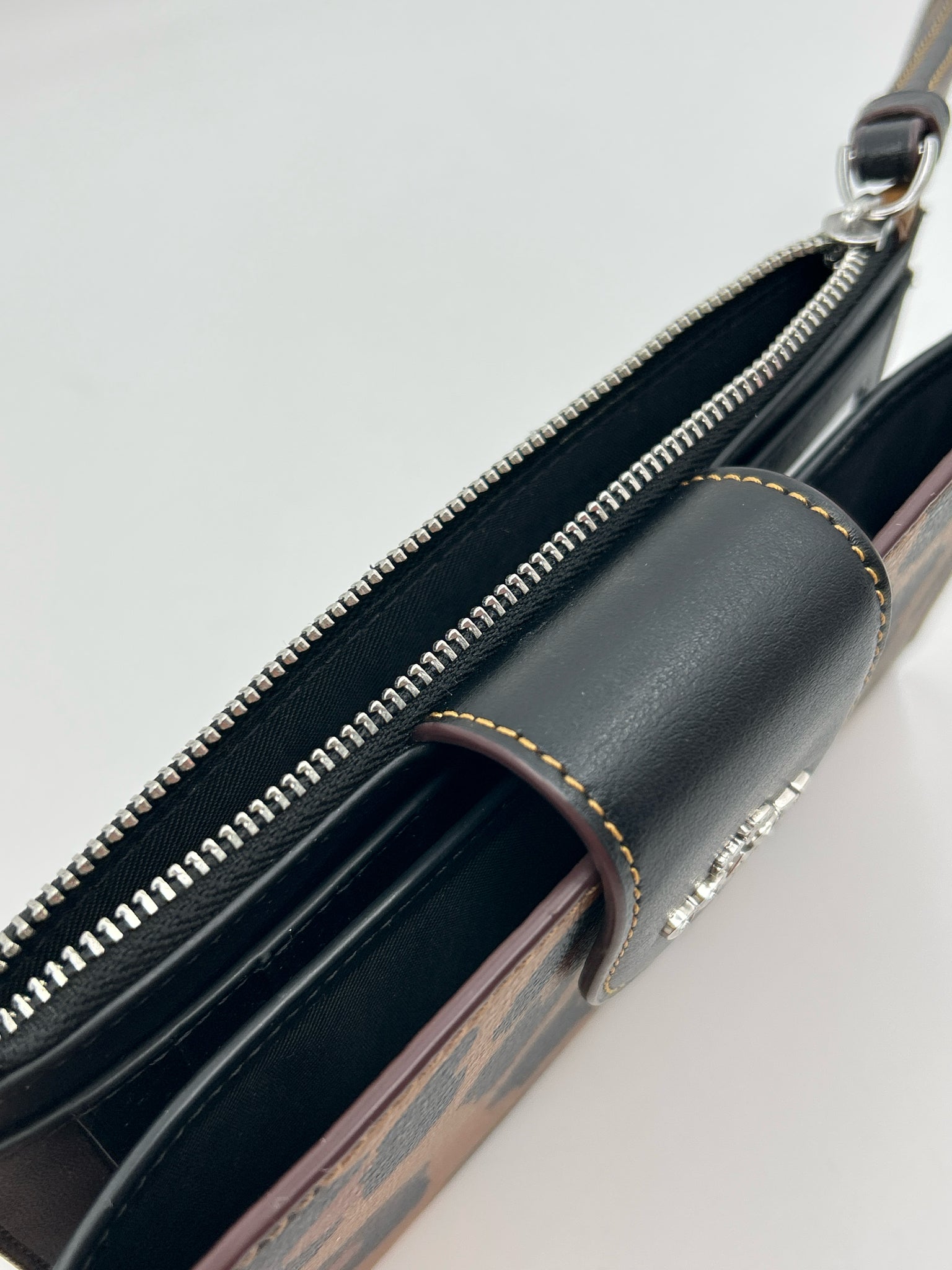 COACH Tan and Black Women Wallet