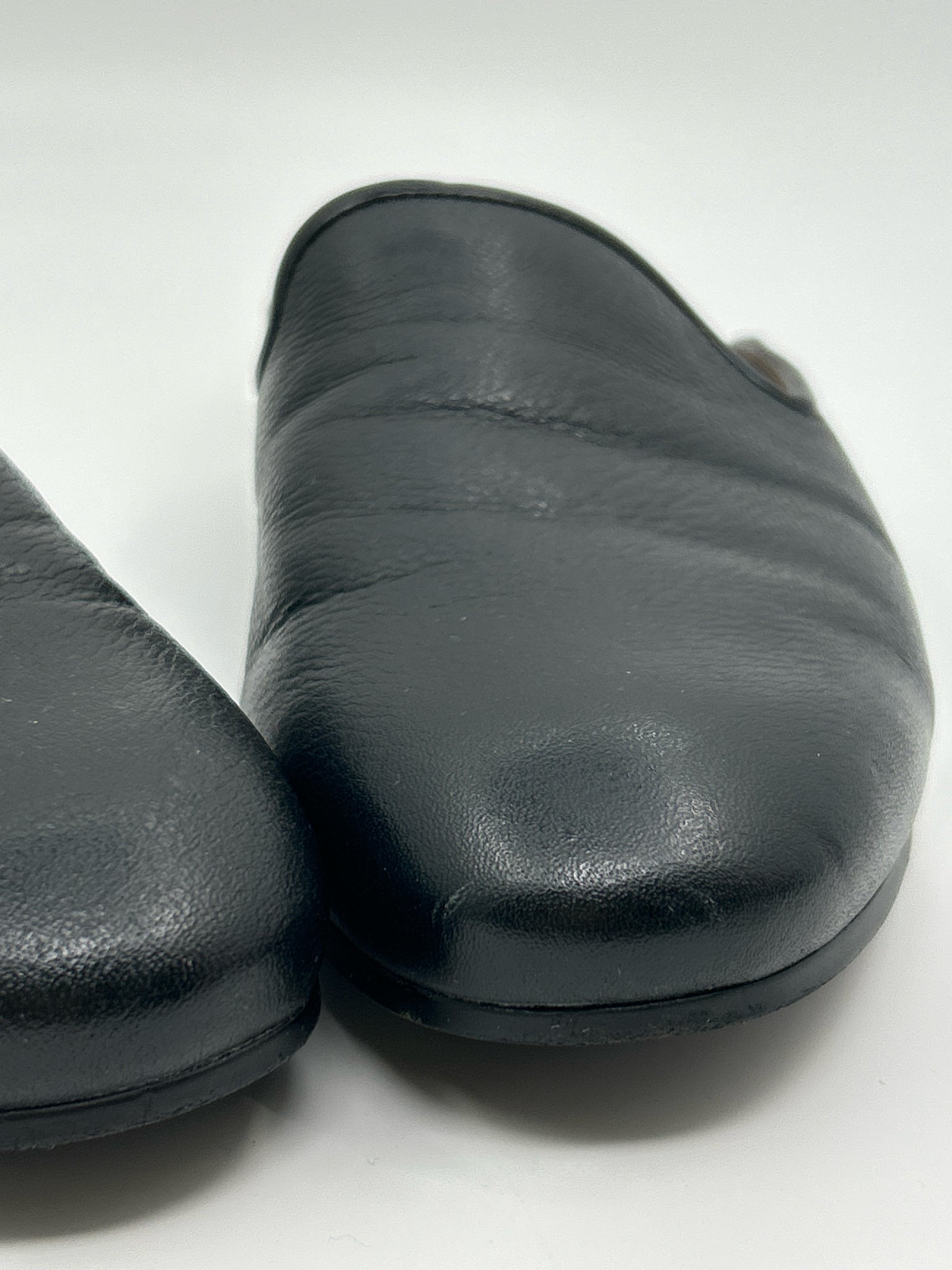 VIONIC Size 7.5 Black Women Shoes