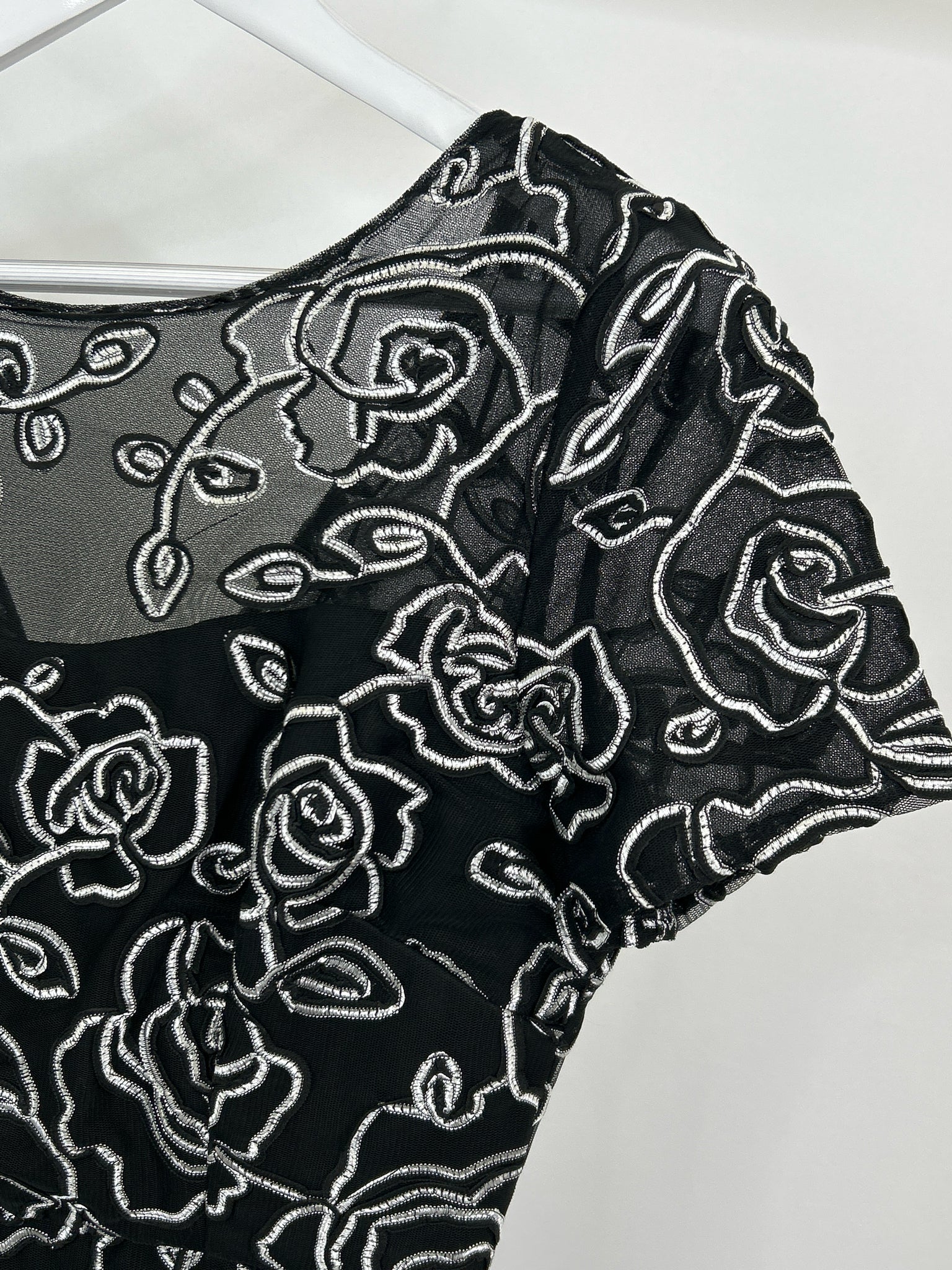 R&M RICHARDS Size 6 Black & White Women Dress